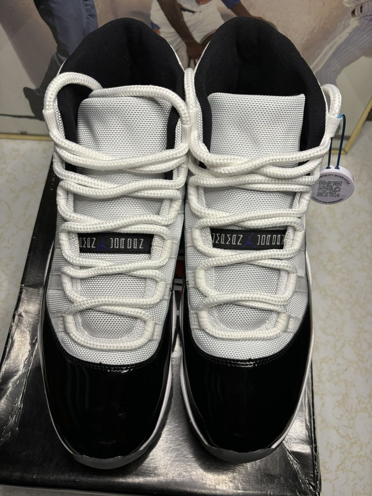 Jordan Brand Air Jordan 11 Retro 2018 Concord 2018 Size US 11 / EU 44 - 2 Thumbnail