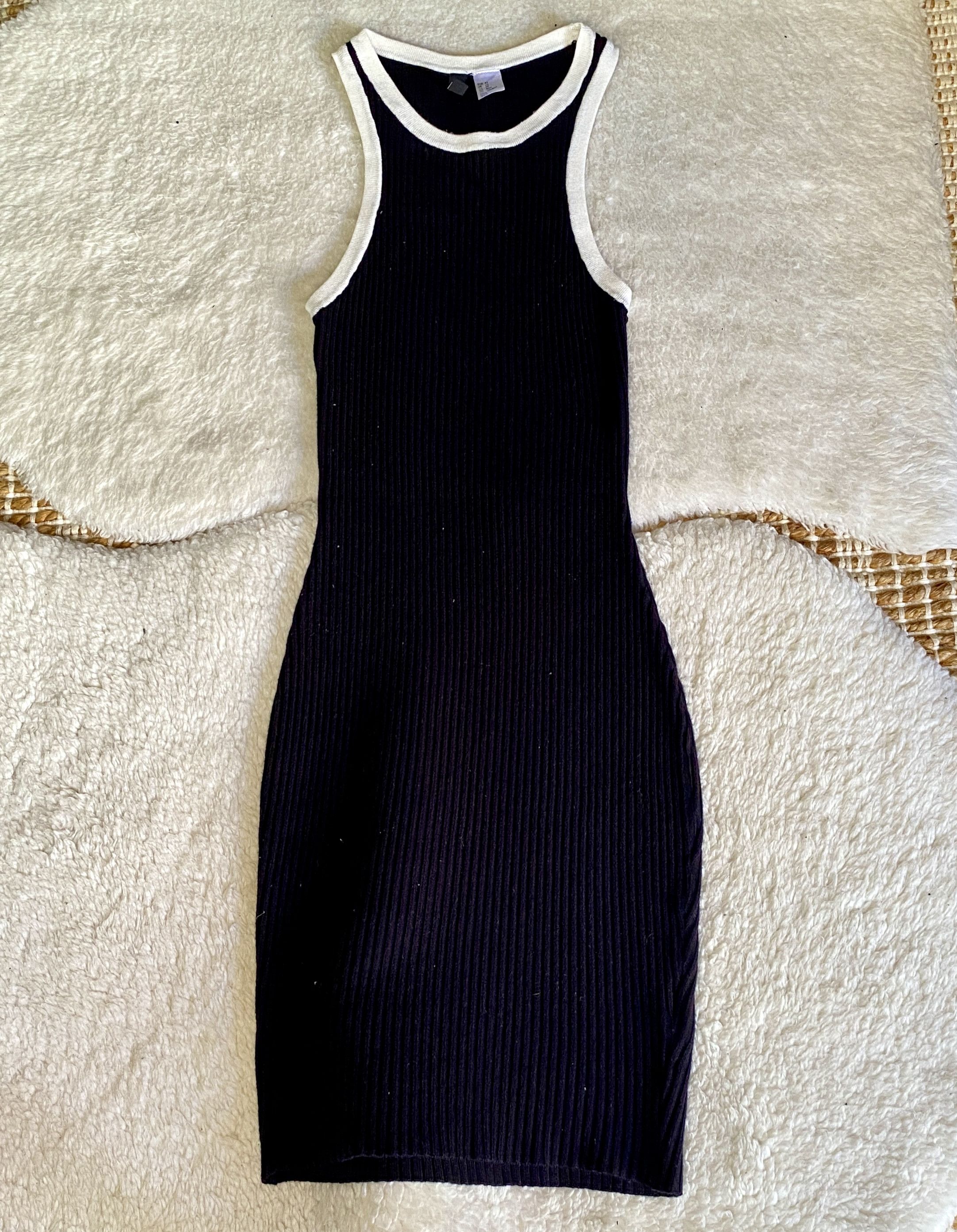 H&M H&M Ribbed Knit Bodycon Midi Dress - Size XS Size XS / US 0-2 / IT 36-38 - 1 Thumbnail