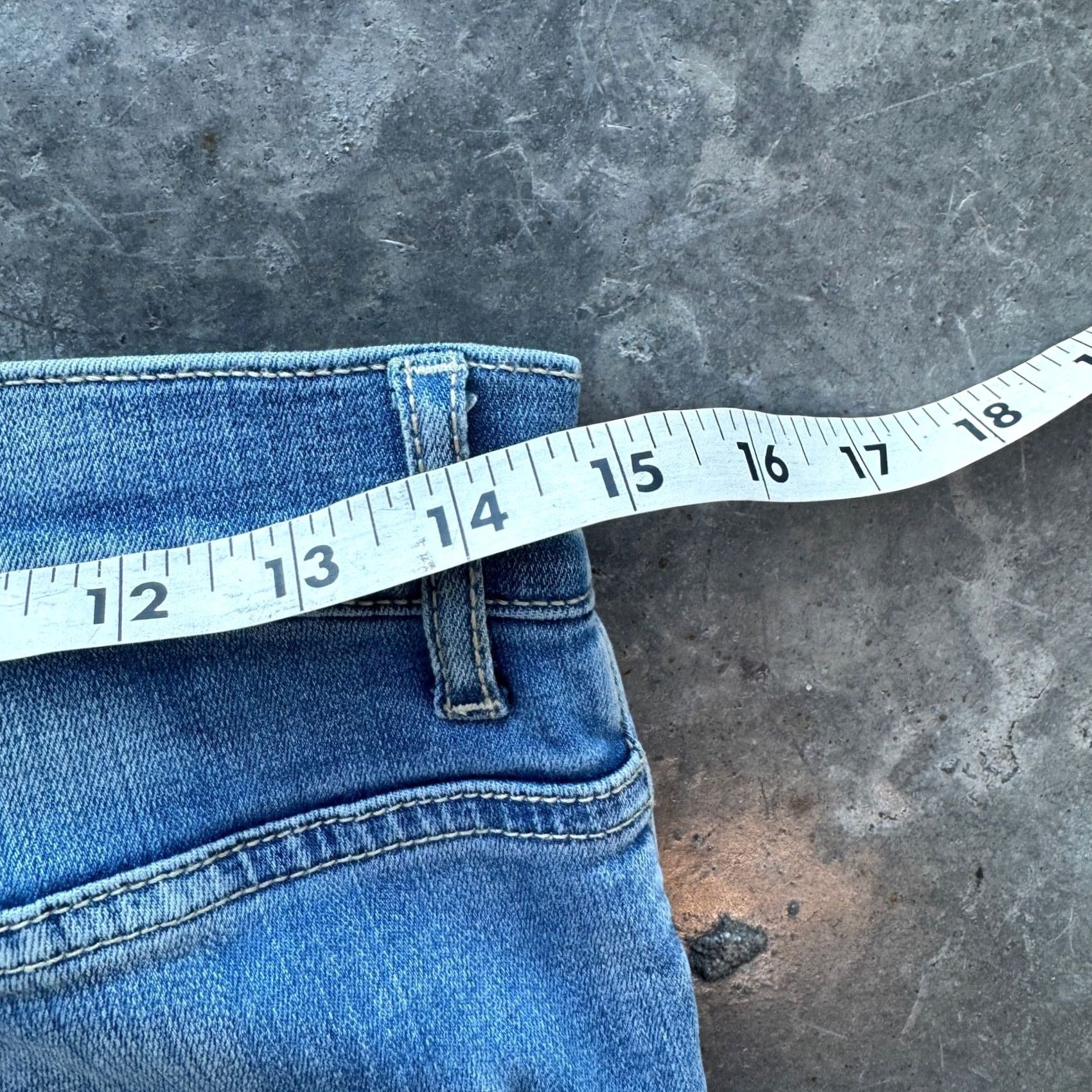 Express VINTAGE Express Denim Performance Crop High Rise Distressed Jeans 6 Women's Blue Jeans 6 Damen Size 28" / US 6 / IT 42 - 5 Thumbnail
