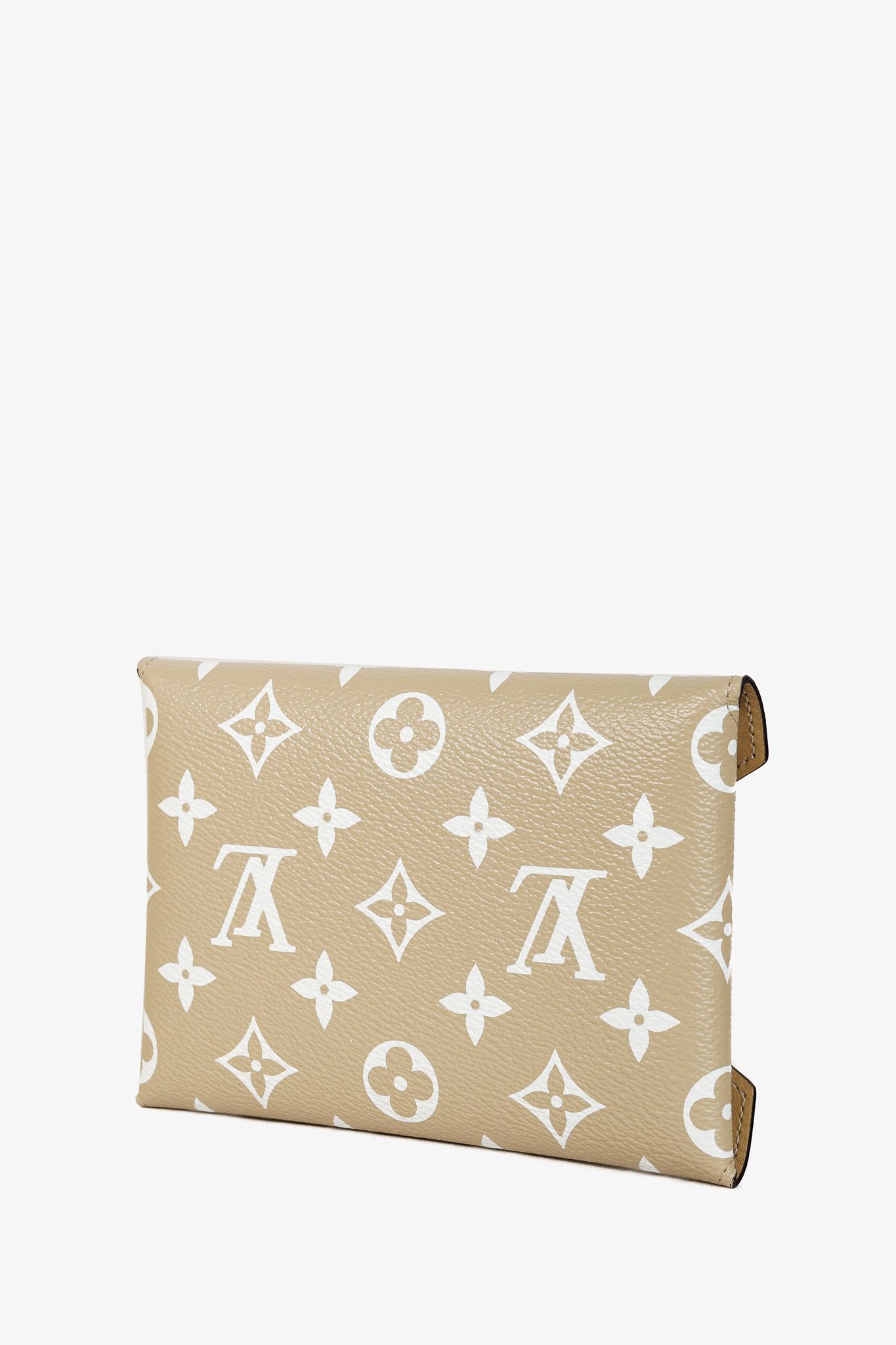 Louis Vuitton Louis Vuitton Kirigami Medium Beige Monogram Canvas Pochette Size ONE SIZE - 3 Thumbnail
