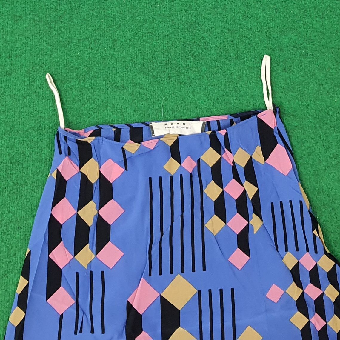 Marni Vintage Marni Printed Camisole Blouse Designer Brand C259N14 Size XXS / US 00 / IT 34 - 2 Thumbnail