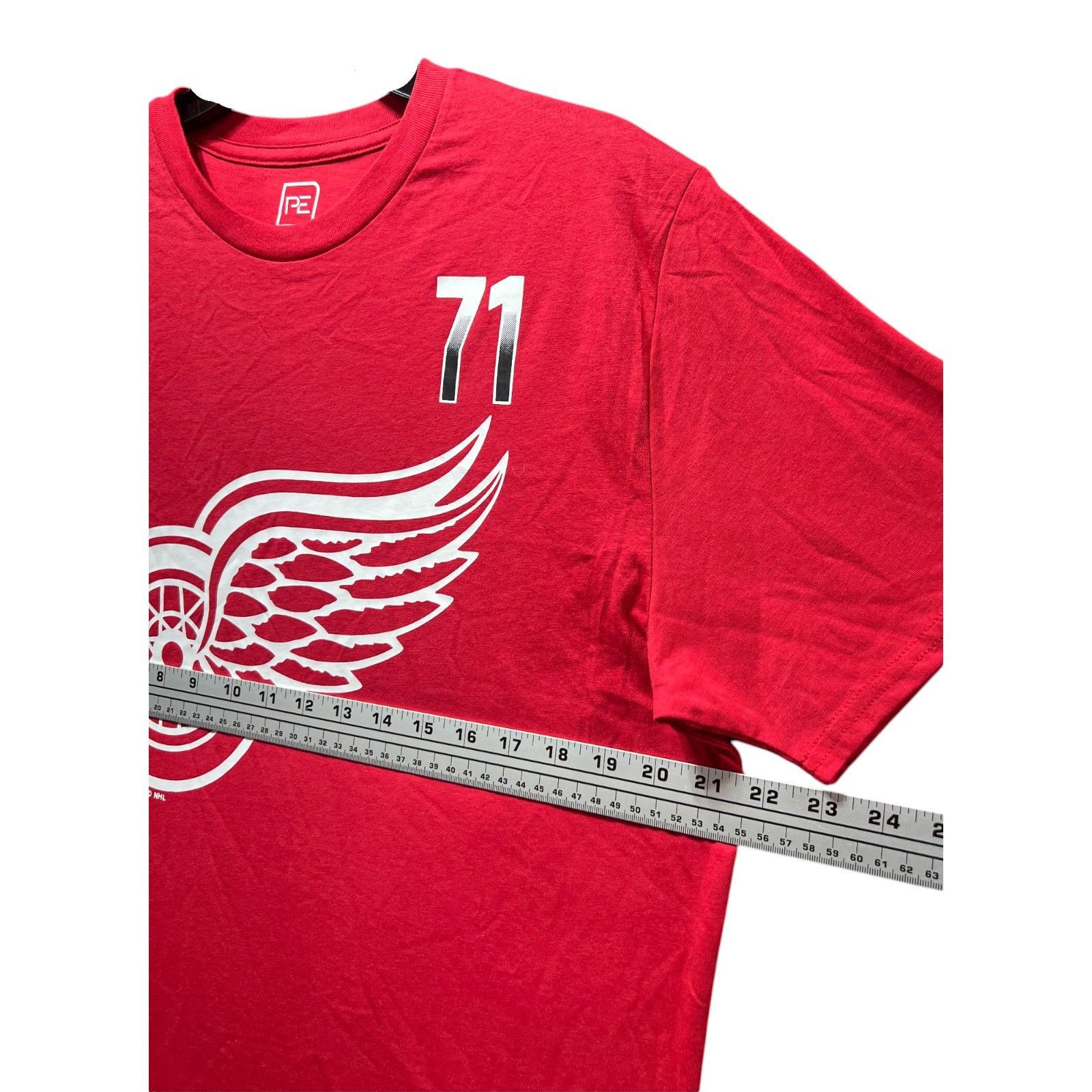 Other PROEDGE - Men's Detroit Red Wing T-Shirt - Red - Large (42/4 Size US L / EU 52-54 / 3 - 4 Thumbnail