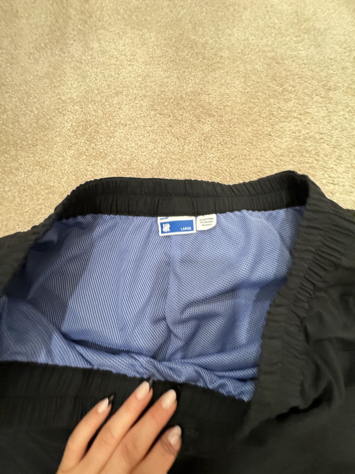 Undefeated UNDEFEATED Black Nylon Shorts inside bball mesh Size US 34 / EU 50 - 4 Thumbnail