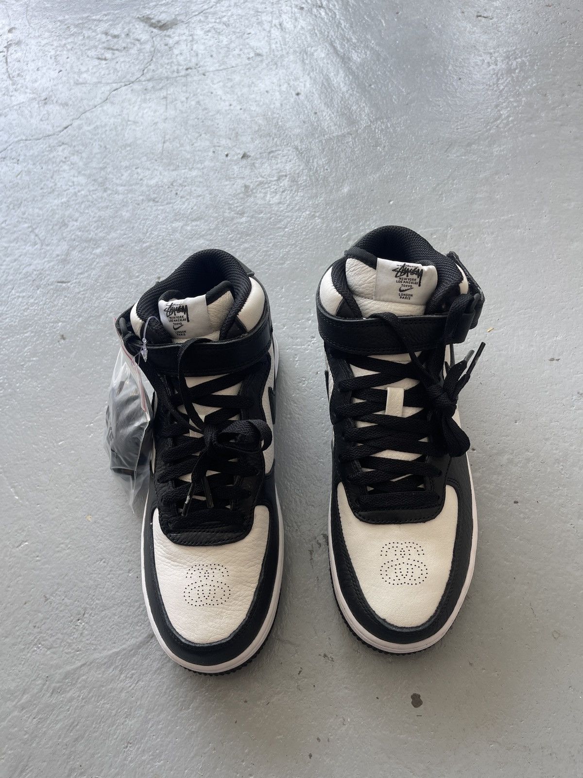 Nike 2022 Stussy x Air Force 1 Mid 'Black White’ Size US 6.5 / EU 39-40 - 5 Thumbnail