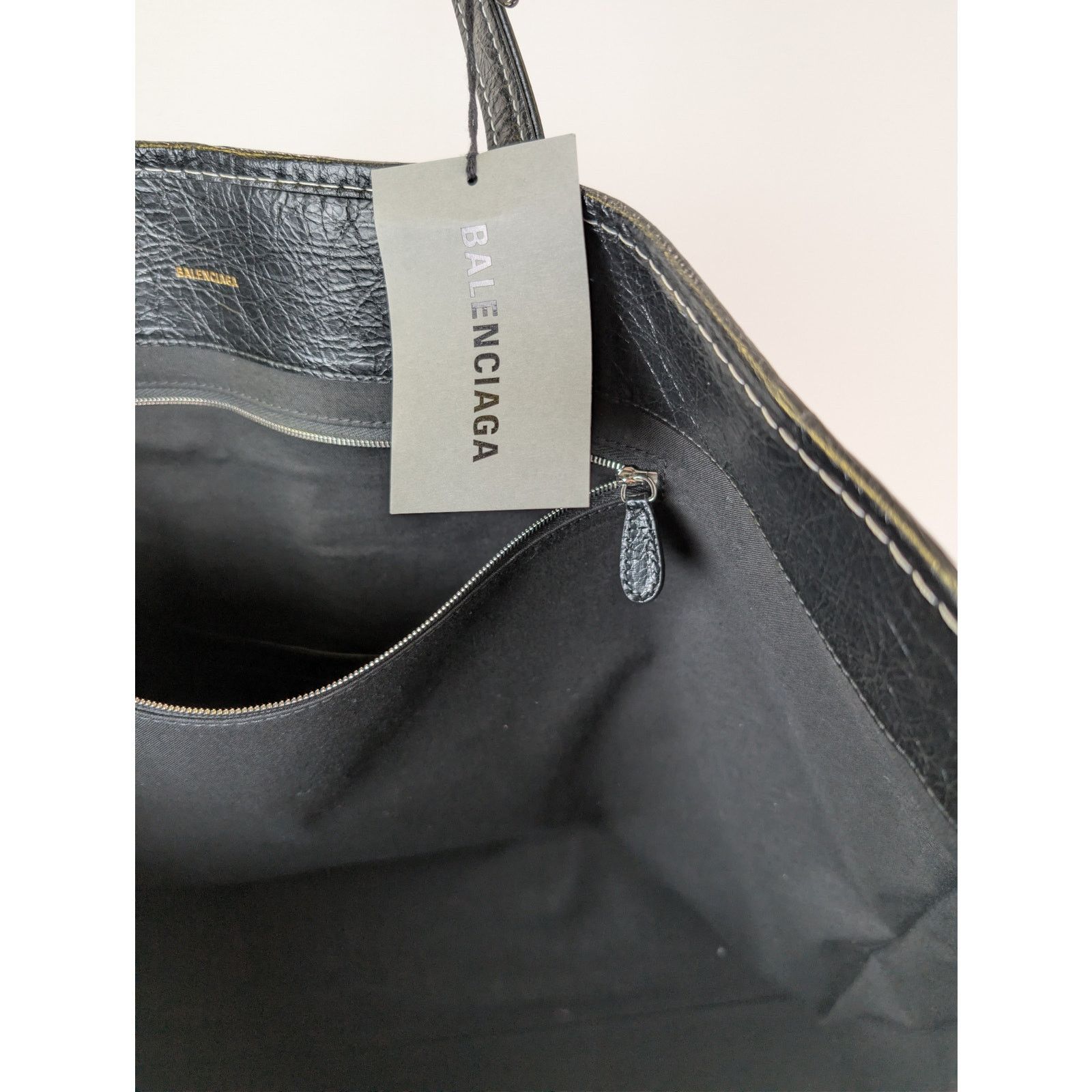 Balenciaga o1rshd1 Striped Arena Lamb PA Shatelet Carry All Tote Bag Size ONE SIZE - 16 Thumbnail