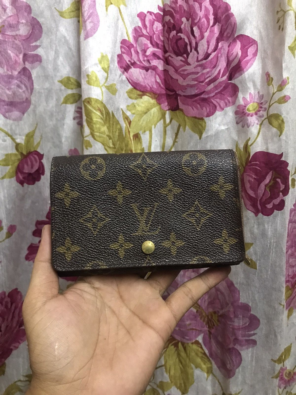 Louis Vuitton × Vintage Authentic Vintage Louis Vuitton Wallet Man Size ONE SIZE - 1 Thumbnail