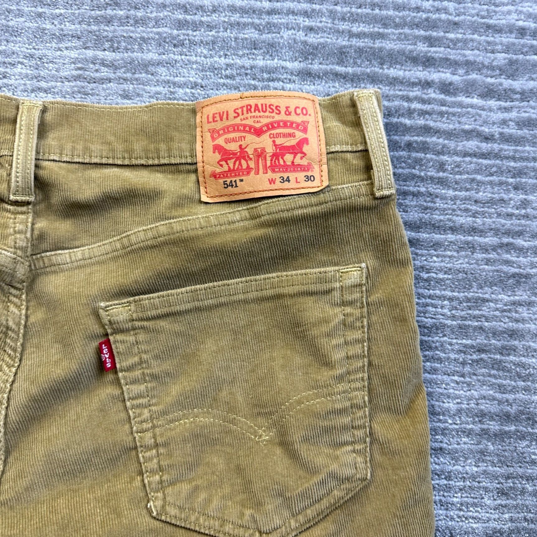 Levi's Levis 541 Corduroy Pants 34x30 Beige Tan Athletic Fit Chino Bottoms Slacks Mens Size US 34 / EU 50 - 3 Thumbnail