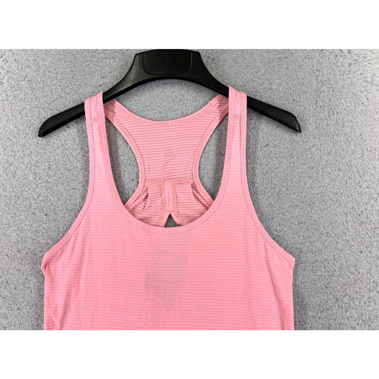 Lululemon Lululemon Shirt Women 6 Pink Stripe Racerback Keyhole Back Tank Sleeveless Fitness Gym Workout Vintage: No Size M / US 6-8 / IT 42-44 - 4 Thumbnail