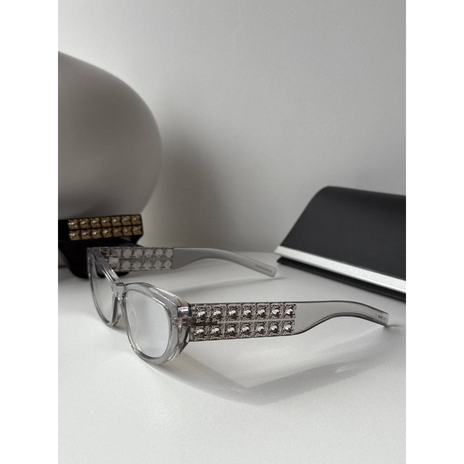 Givenchy NEW Givenchy GV40078U Cat Eye Mirror Crystal Sunglasses $700 Size ONE SIZE - 2 Thumbnail