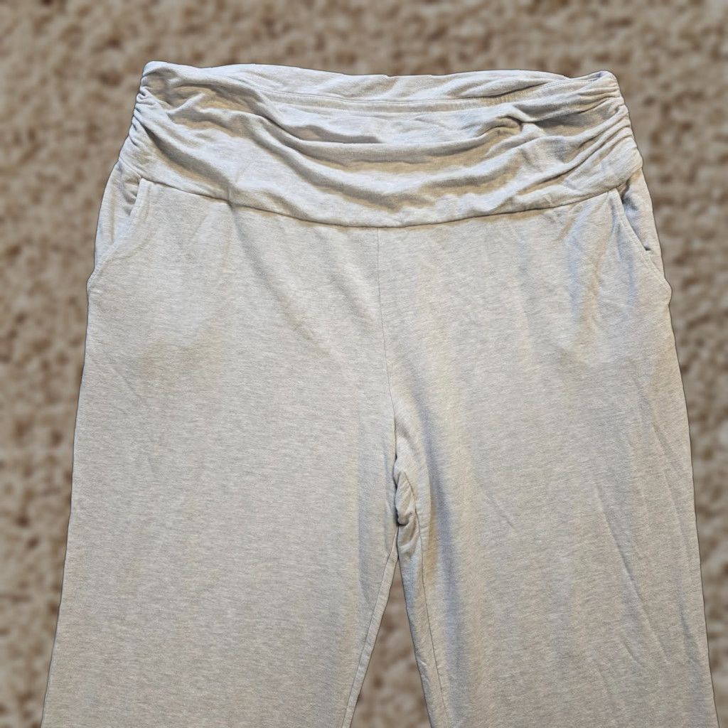 Vintage Garnet Hill Pants Womens XL Gray Foldover Waist Wide-Leg Tencel Lounge Casual Pants Size 40" / US 18 - 1 Thumbnail