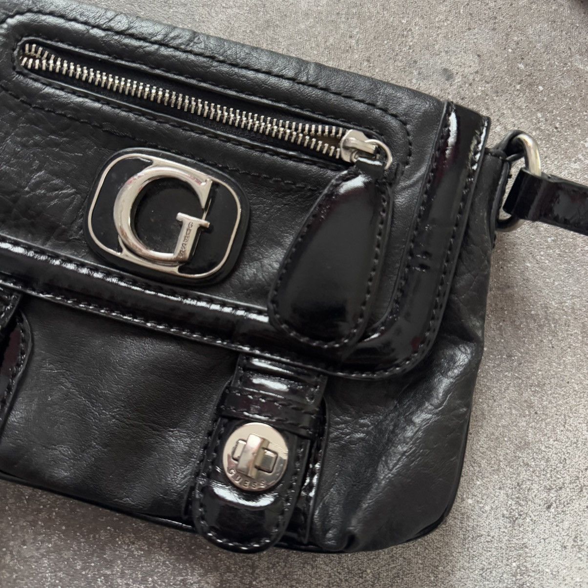 Guess × Japanese Brand × Vintage Guess Vintage Y2K Sexy Glam Crossbody Bag Size ONE SIZE - 6 Thumbnail