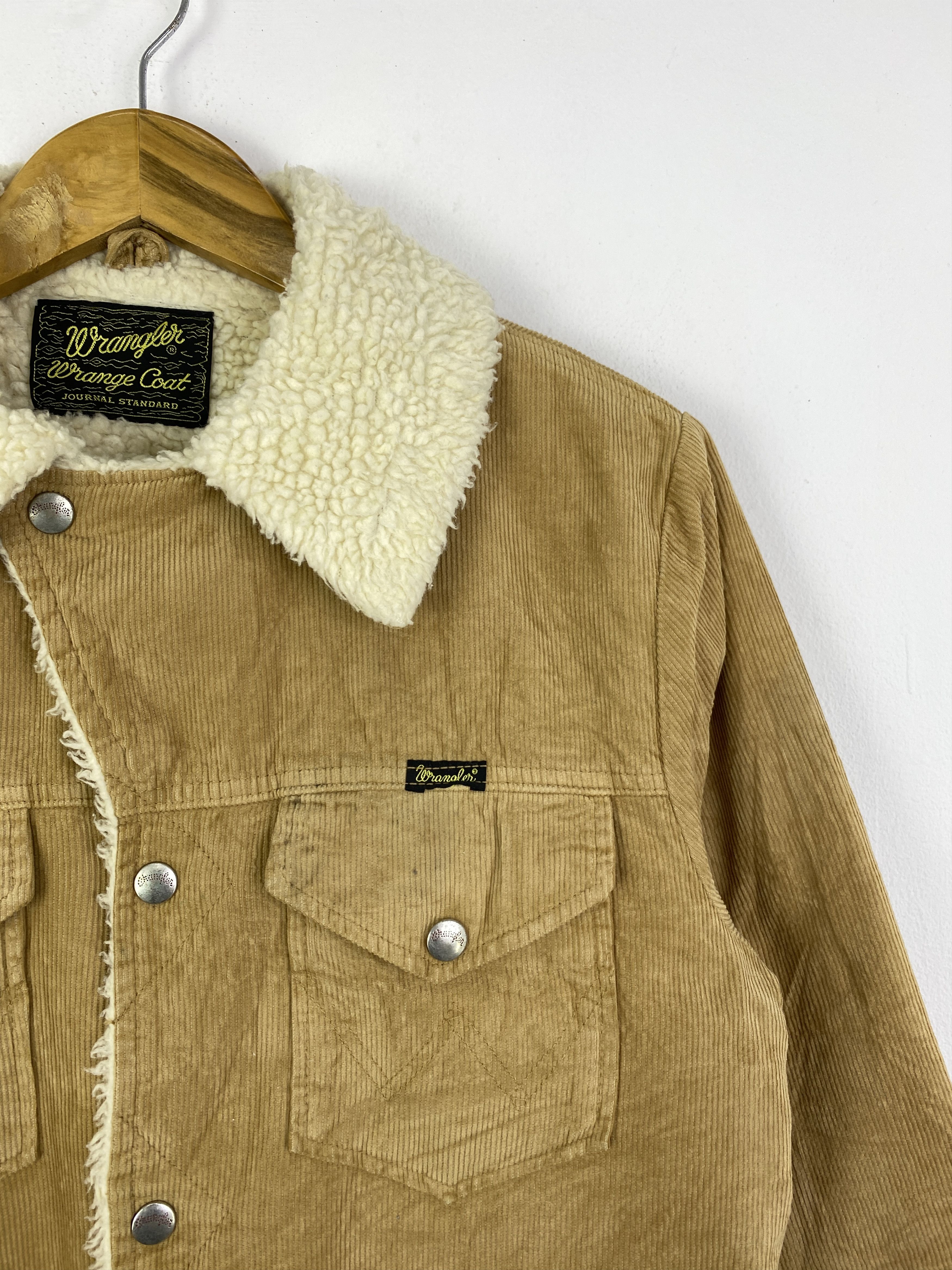 Wrangler Vintage Wrangler Corduroy Fleece Inside Button Jacket J0030 Size US S / EU 44-46 / 1 - 6 Thumbnail