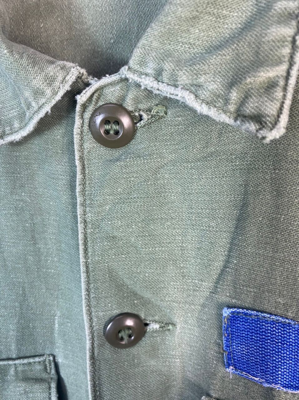 Vintage Vintage us army 60s/70s og107 button up shirt with patches Size US L / EU 52-54 / 3 - 5 Thumbnail