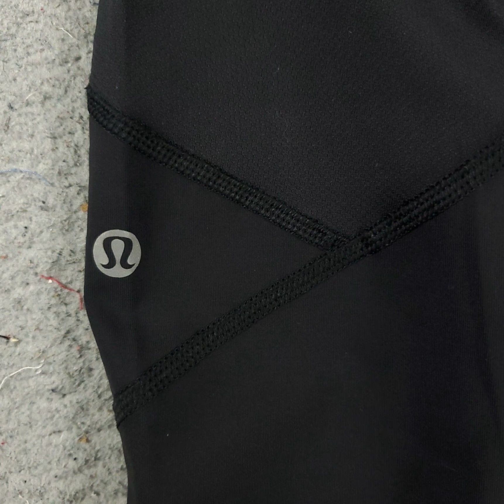 Lululemon Lululemon Black Capri Leggings Womens Size 4 Stretch Activewear Size 27" / US 4 / IT 40 - 7 Thumbnail