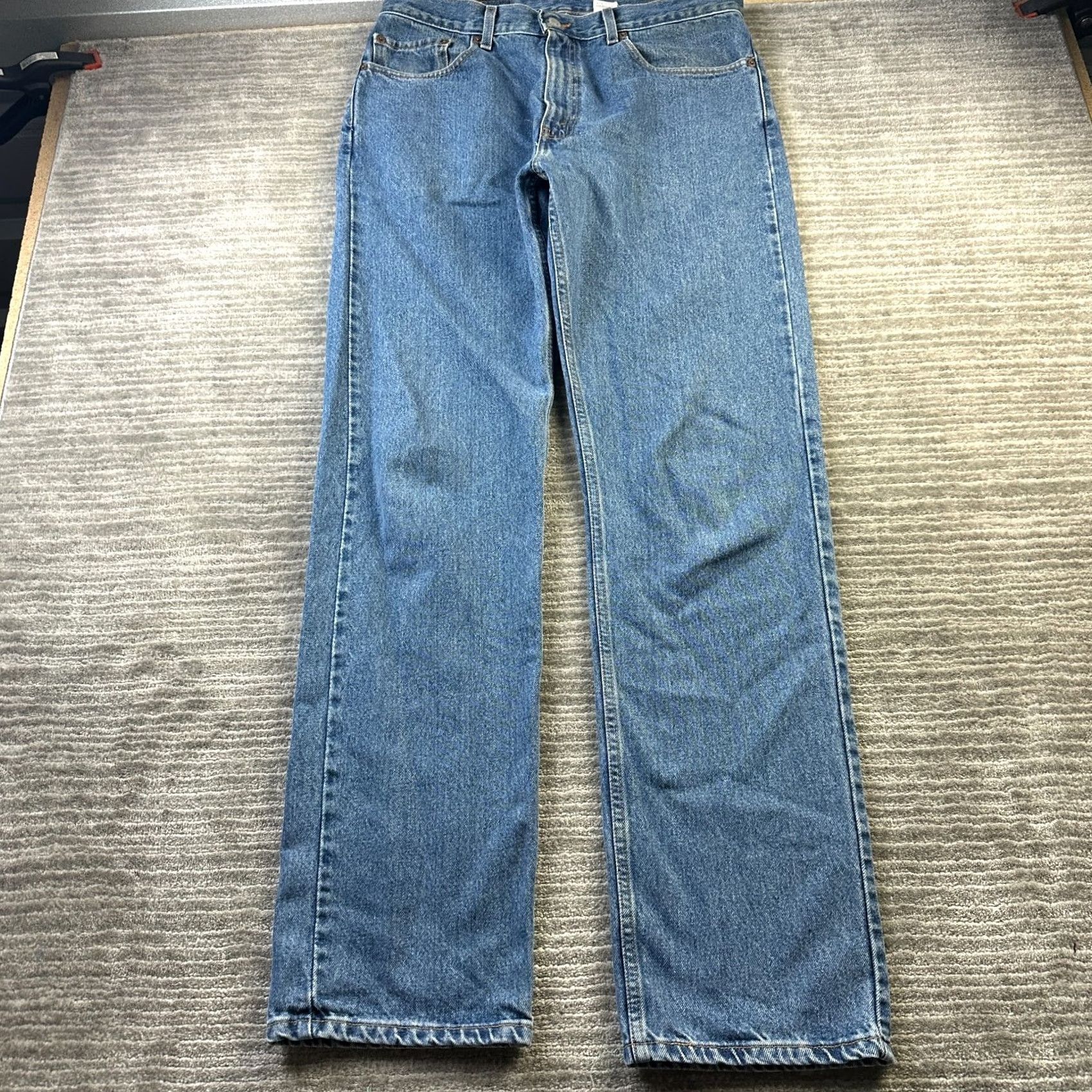 Levi's VINTAGE Levi's Jeans Mens 34x34 505 Blue Denim Faded 2002 90s Cowboy Distressed Pockets 5-Pocket Regular Rise Mid Denim Cotton Solid Blue 34x34 Mens Size US 34 / EU 50 - 2 Thumbnail