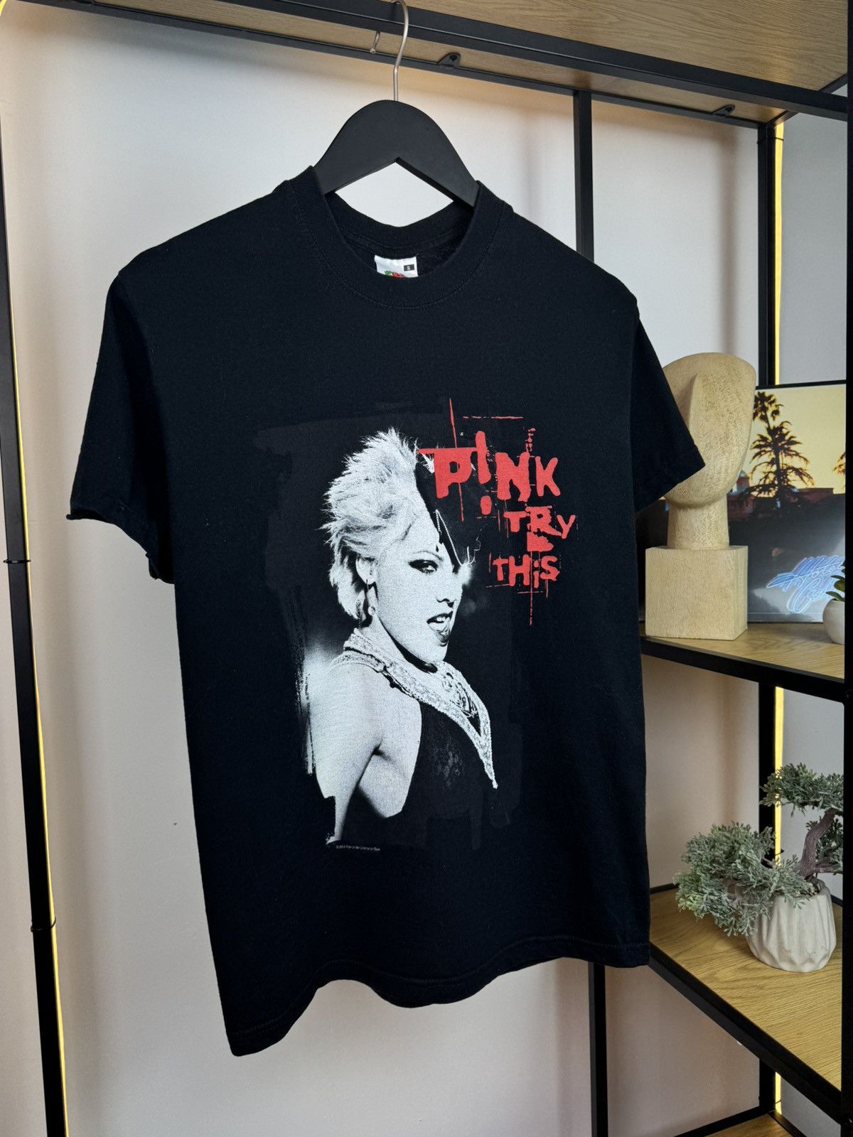 Band Tees × Vintage Vintage PINK TRY THIS SINGER FADED rock tour tee band 00s Size US S / EU 44-46 / 1 - 2 Thumbnail