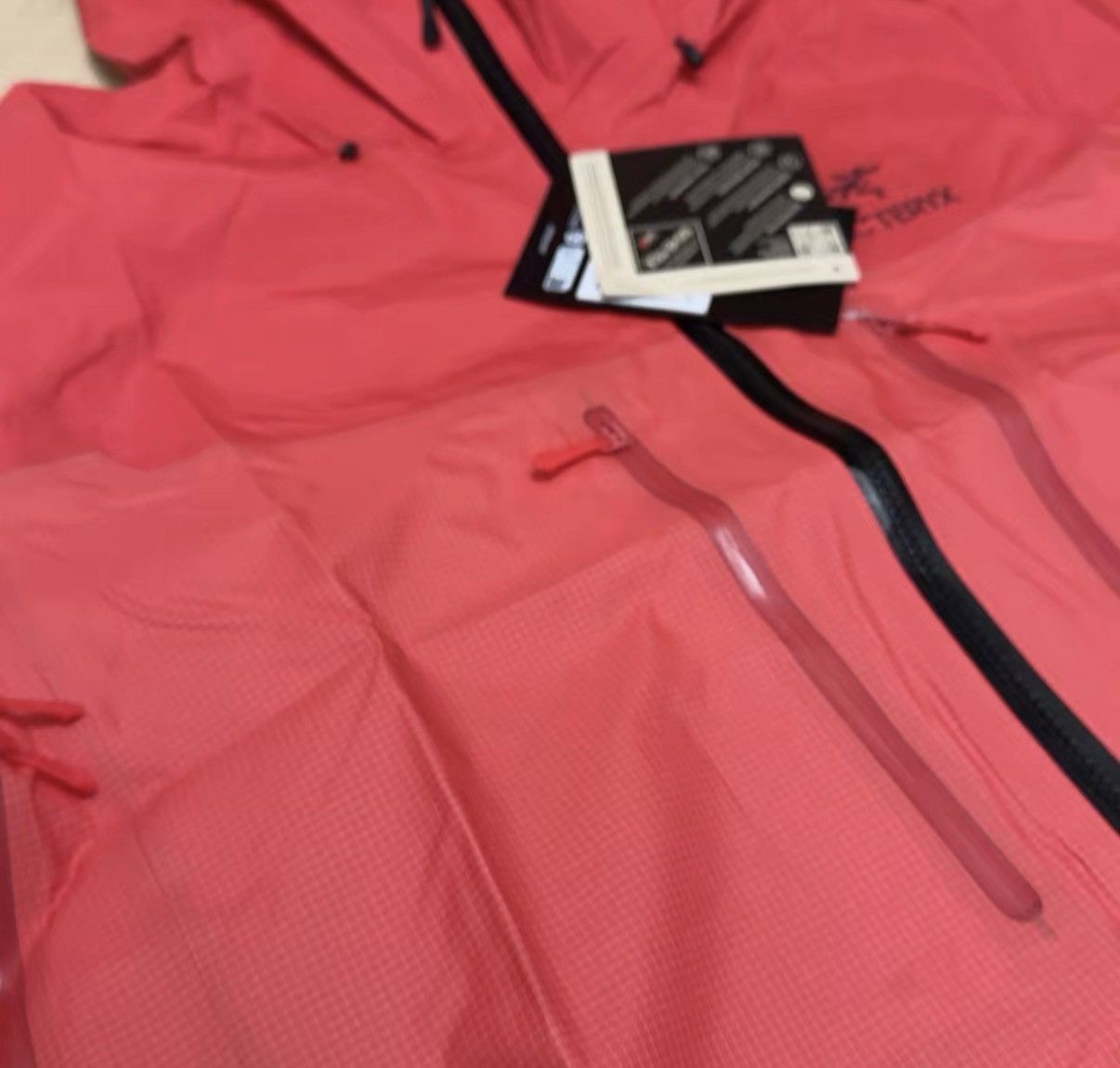 Arc'teryx Arc'teryx Alpha Jacket Waterproof Outdoor Shell Jacket J44 Size US XL / EU 56 / 4 - 7 Thumbnail
