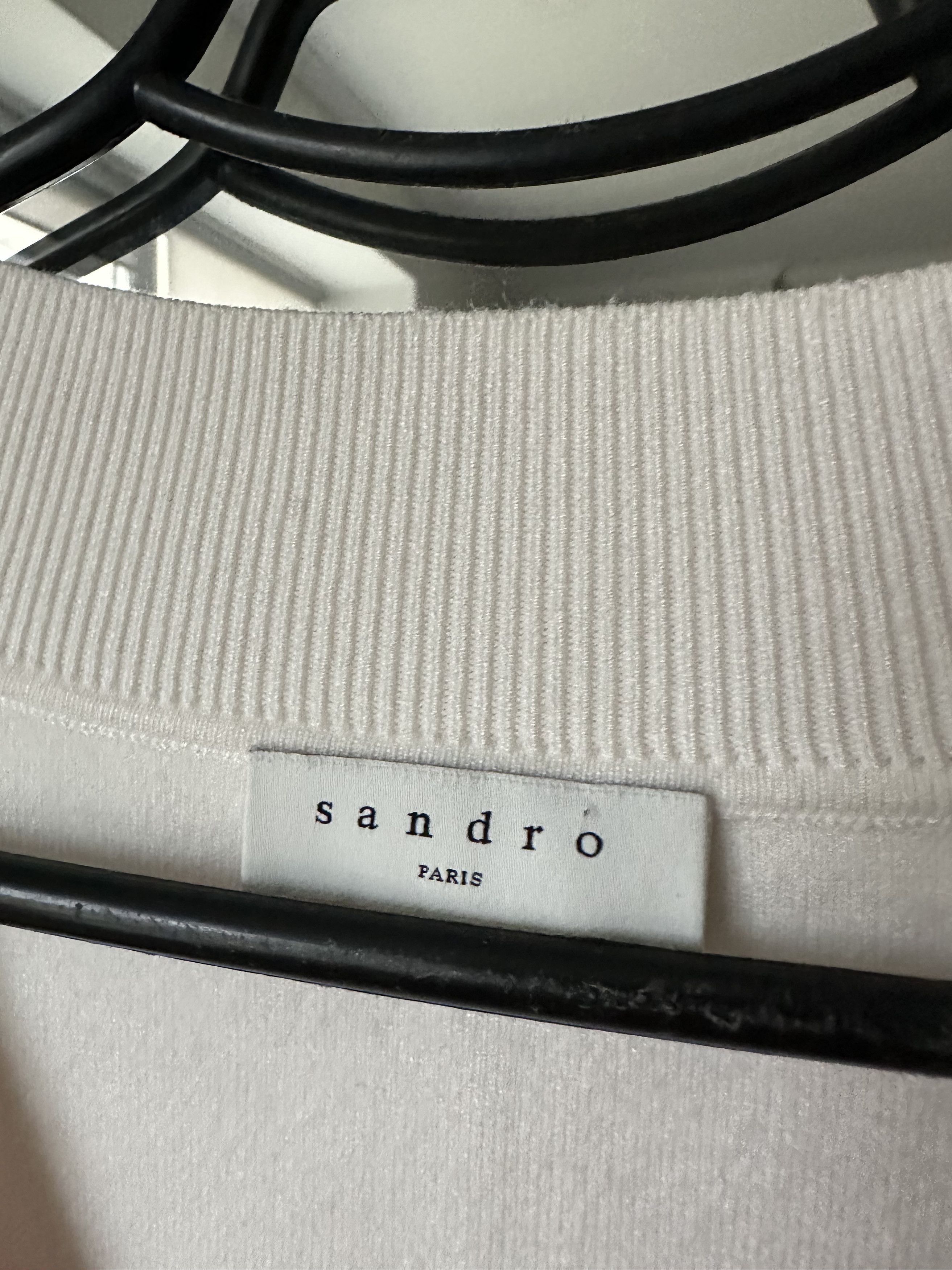 Sandro Sandro Paris Wool V Neck Sweater Size S / US 4 / IT 40 - 2 Thumbnail