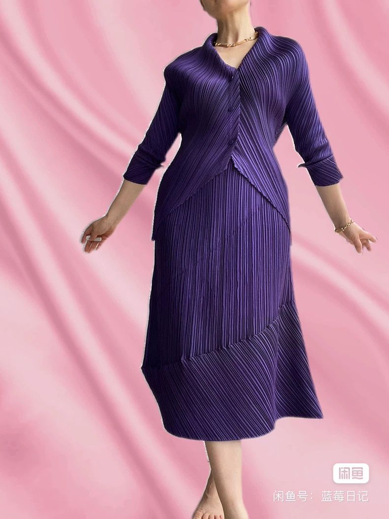 Issey Miyake Issey Miyake size:2 Purple mainline transformable top Size XS / US 0-2 / IT 36-38 - 1 Thumbnail