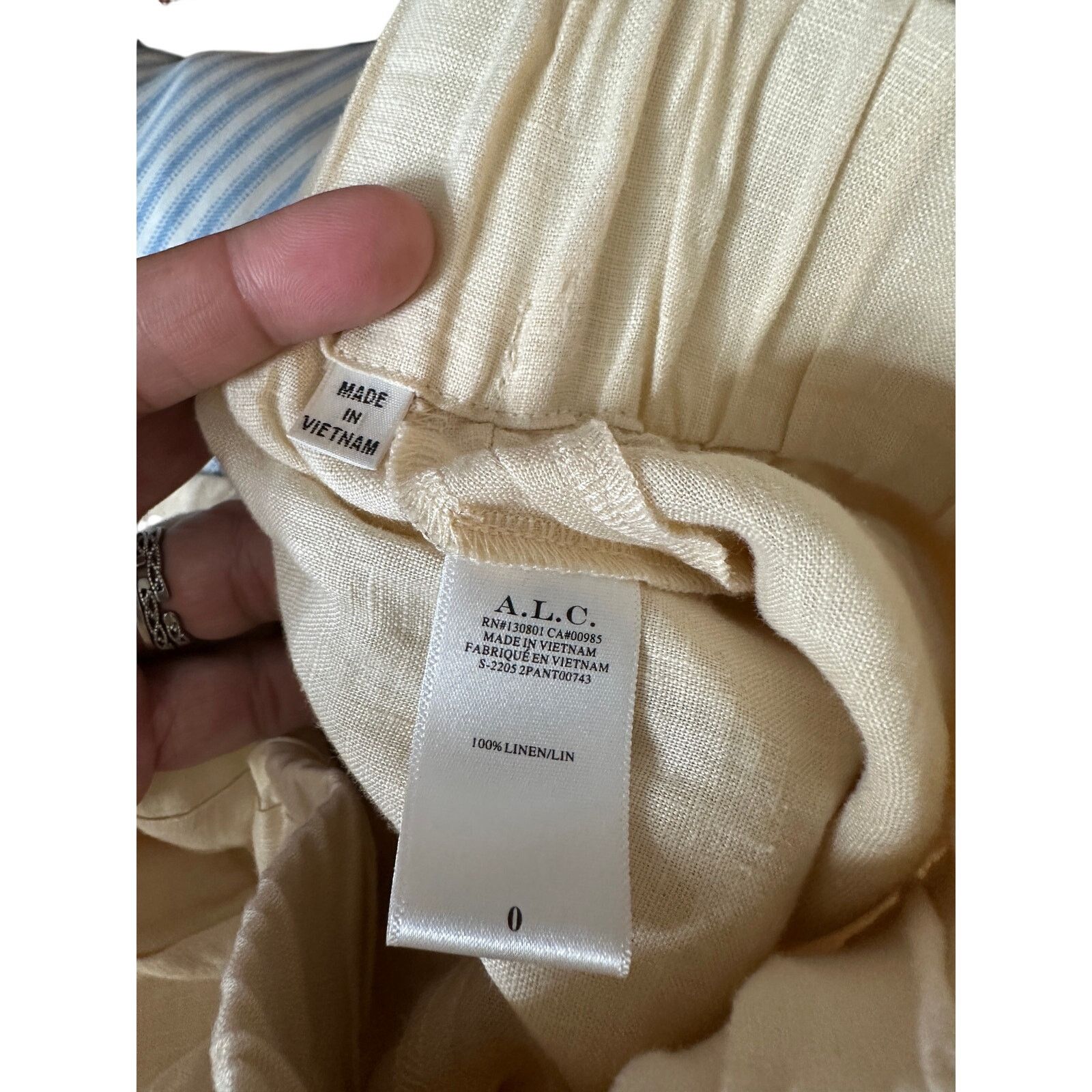 A.L.C. A.L.C Billy Shorts 100% Linen Drawstrings in Cream Womans 0 Size 25" / US 0 / IT 36 - 10 Thumbnail
