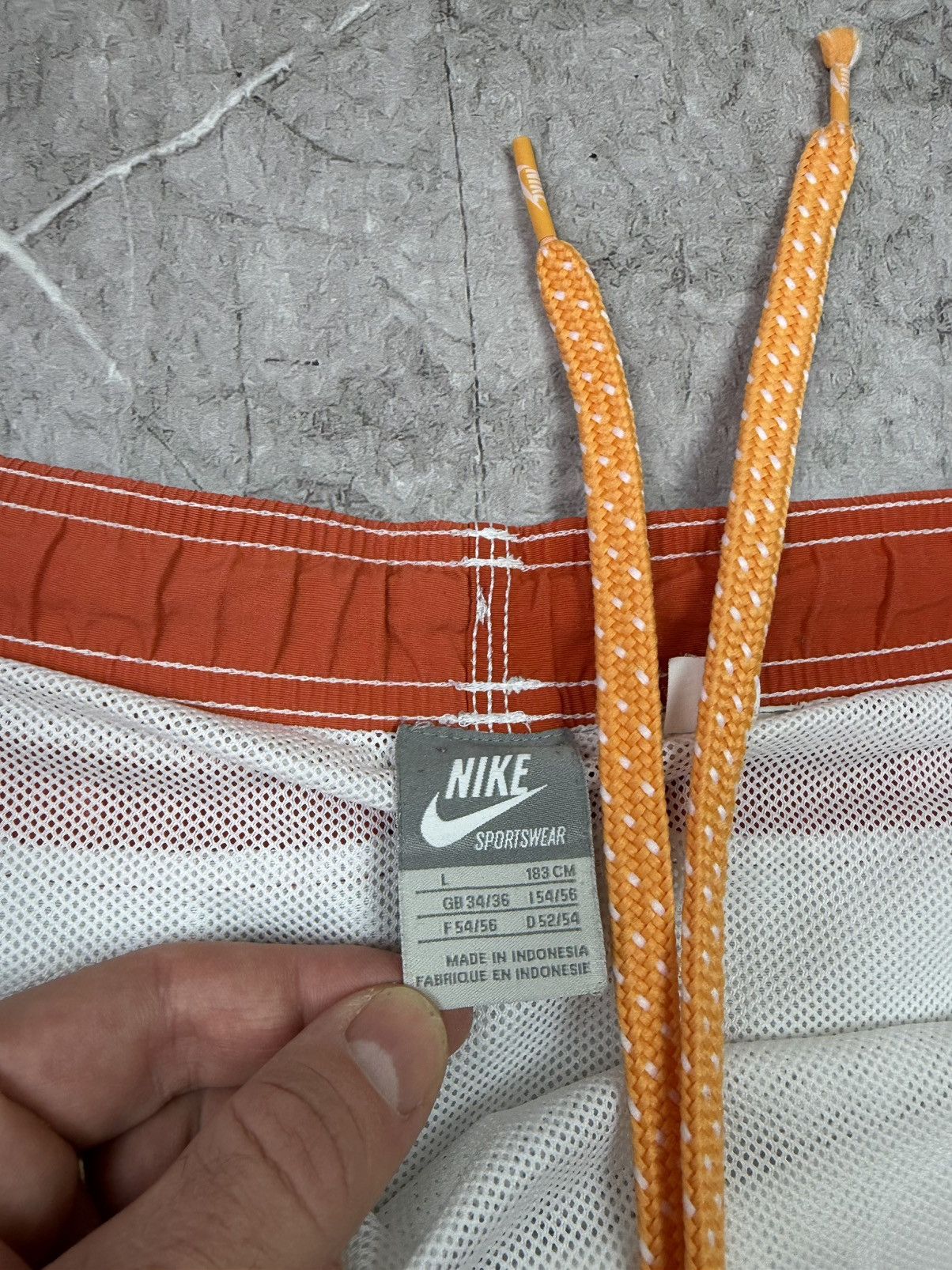 Nike Nike vintage shorts big logo Size US 34 / EU 50 - 7 Thumbnail