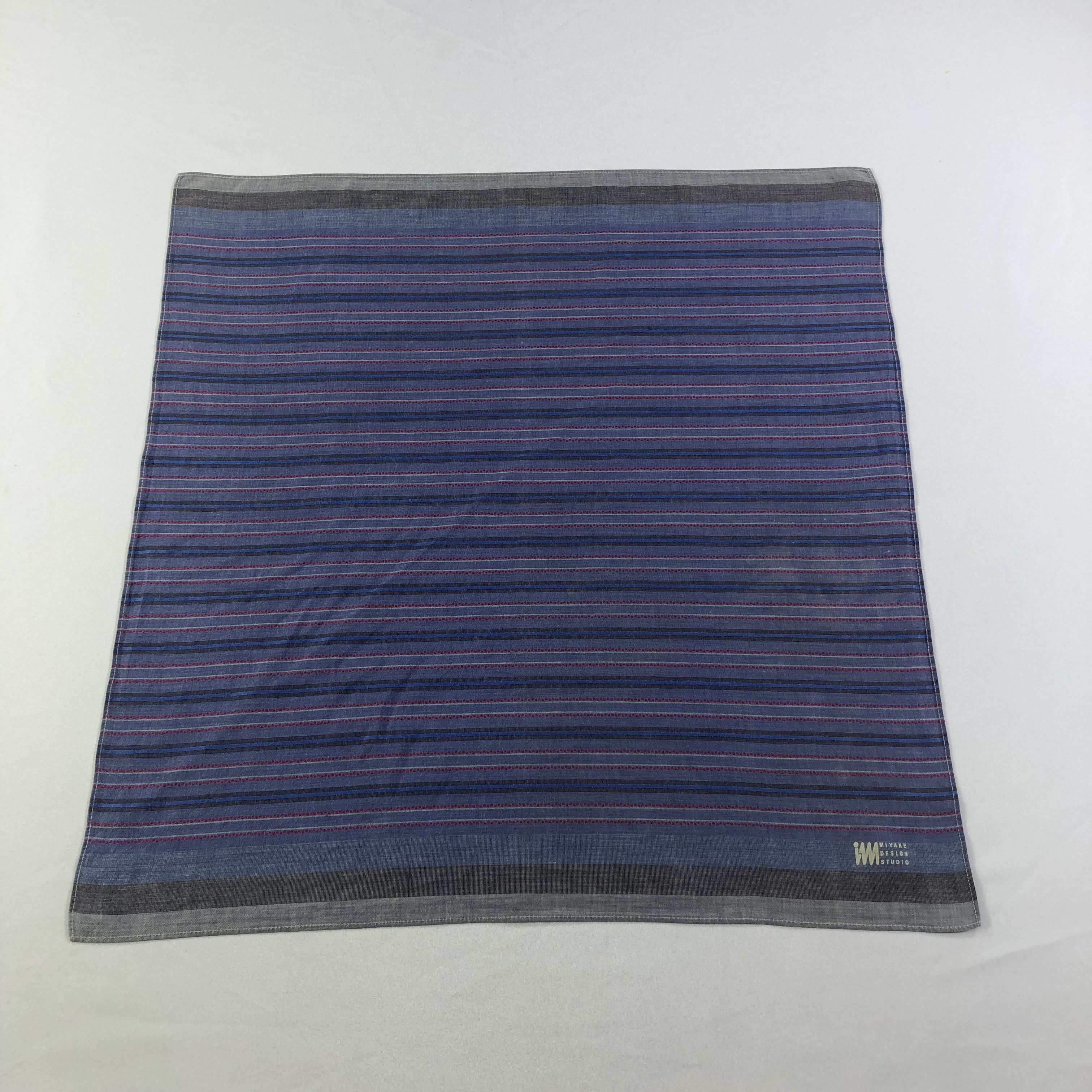 Issey Miyake Issey Miyake Handkerchief Neckerchief Bandana H2072 Size ONE SIZE - 2 Thumbnail