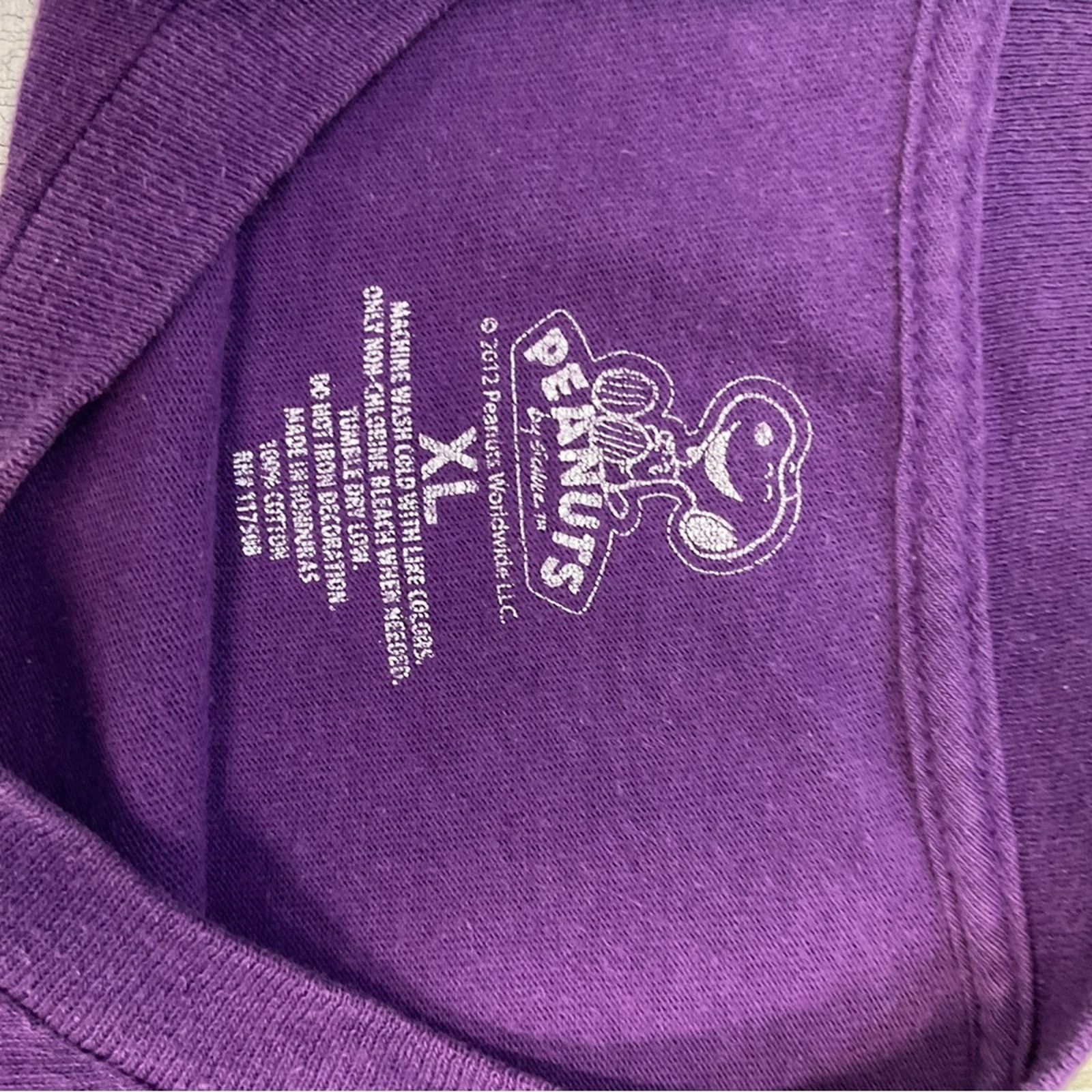 Peanuts 2000s Peanuts Snoopy Graphic Purple T-Shirt Size US XL / EU 56 / 4 - 5 Thumbnail