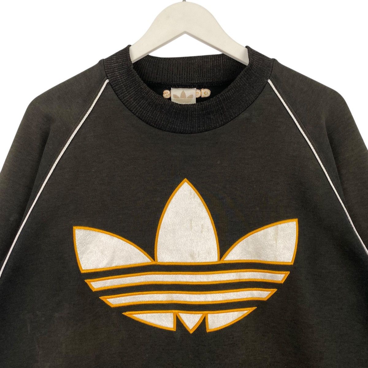 Adidas × Vintage Vintage Adidas Big Printed Crewneck Sweatshirt Black/Yellow Size US L / EU 52-54 / 3 - 4 Thumbnail