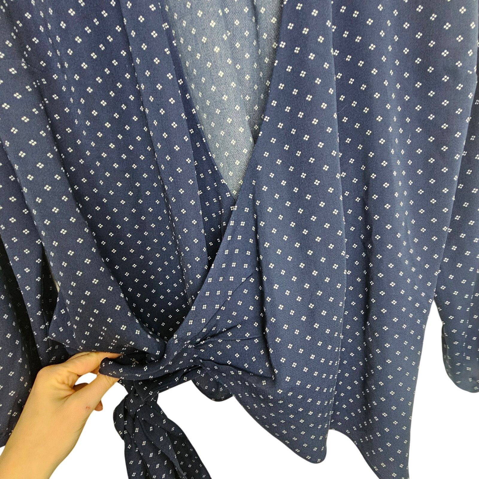 J.Crew J. Crew Womens Foulard Floral Wrap Top Size L Classic Preppy Size L / US 10 / IT 46 - 4 Thumbnail