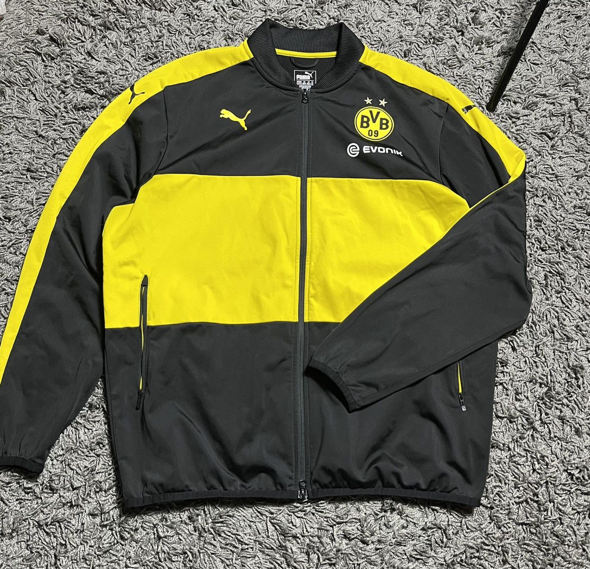 Puma PUMA BORUSSIA DORTMUND BVB 2016/17 FOOTBALL JACKET Size US XXL / EU 58 / 5 - 1 Thumbnail