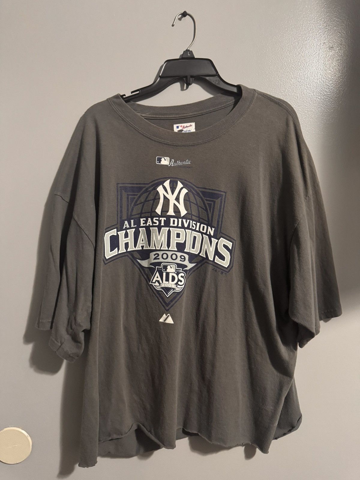 New York Yankees New York Yankees Champions 2009 Boxy Vintage Tee Size US XL / EU 56 / 4 - 1 Thumbnail