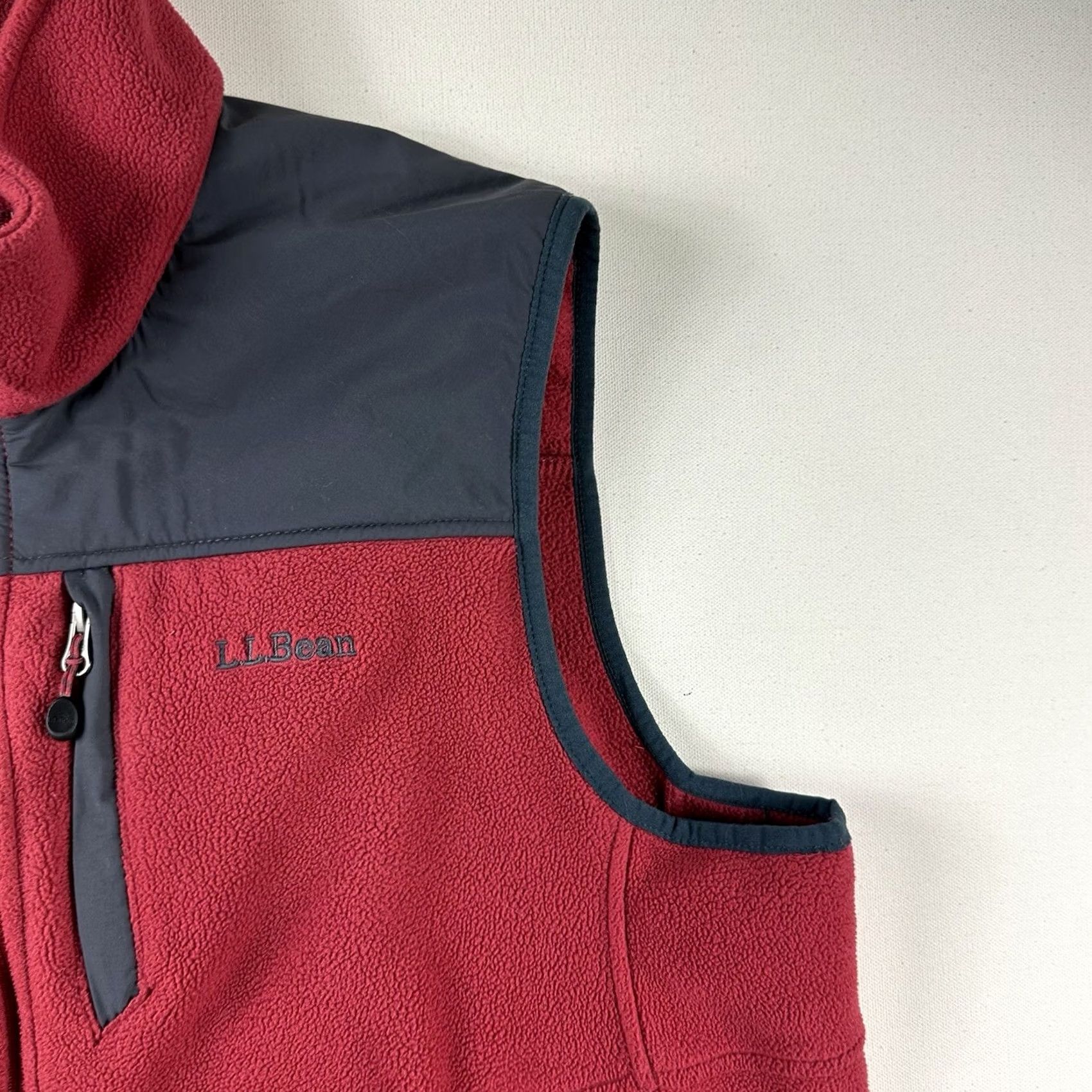 Vintage VINTAGE LL Bean Outdoors All Conditions Fleece Vest Men Large Polartec Wind Pro Red Gray Vest Mens L Football Size US L / EU 52-54 / 3 - 5 Thumbnail