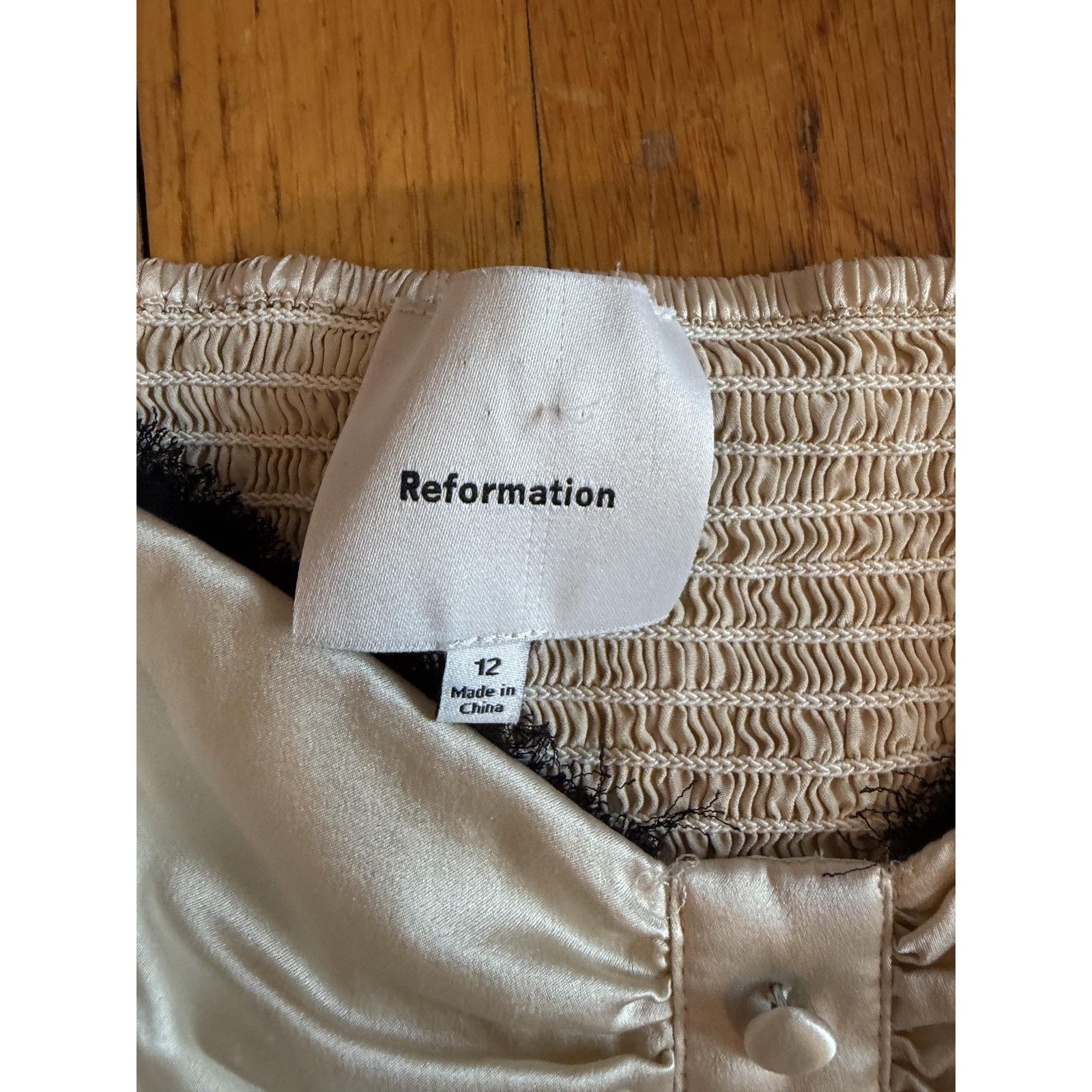 Reformation Reformation Womens Blouse sz 12 Beige Silk Puff Sleeve Size XL / US 12-14 / IT 48-50 - 2 Thumbnail