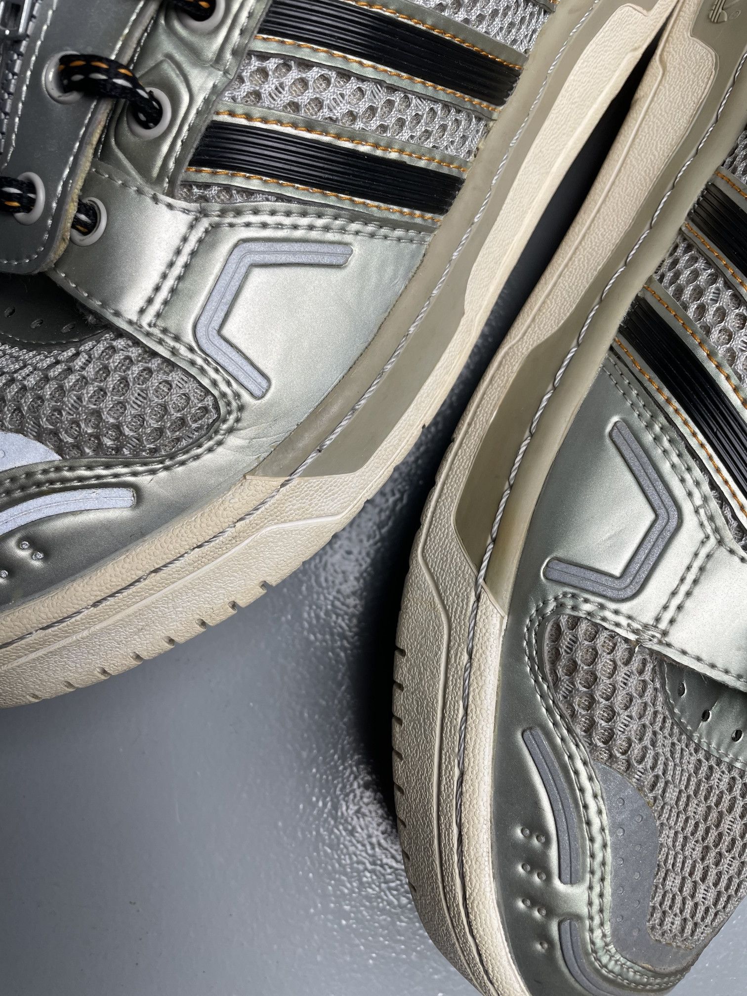 Adidas × Jeremy Scott adidas X Jeremy Scott 2012 JS Wings 2.0 Mesh Metallic Silver Size US 11 / EU 44 - 15 Thumbnail