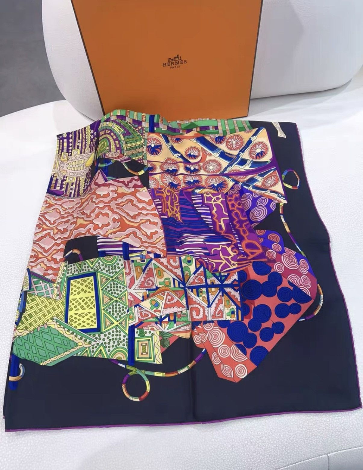 Hermes Hermès Silk Scarf J38 Size ONE SIZE - 3 Thumbnail