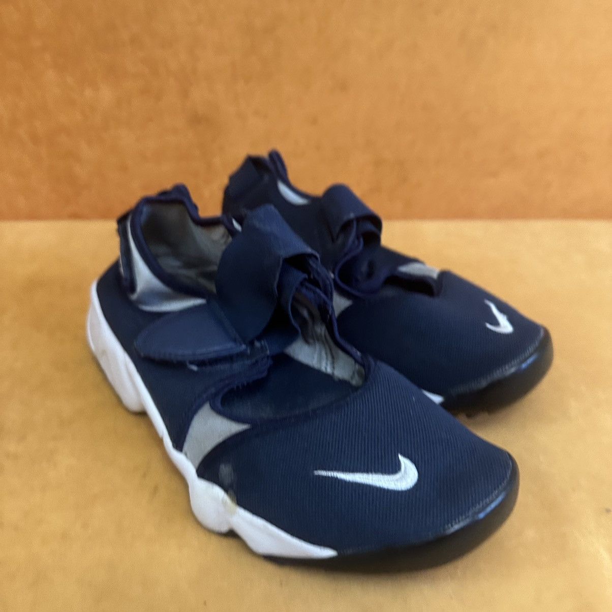 Nike Nike Rift Sandals Sneakers Rare Mini Swoosh Hype Navy White Size US 8.5 / IT 38.5 - 2 Thumbnail