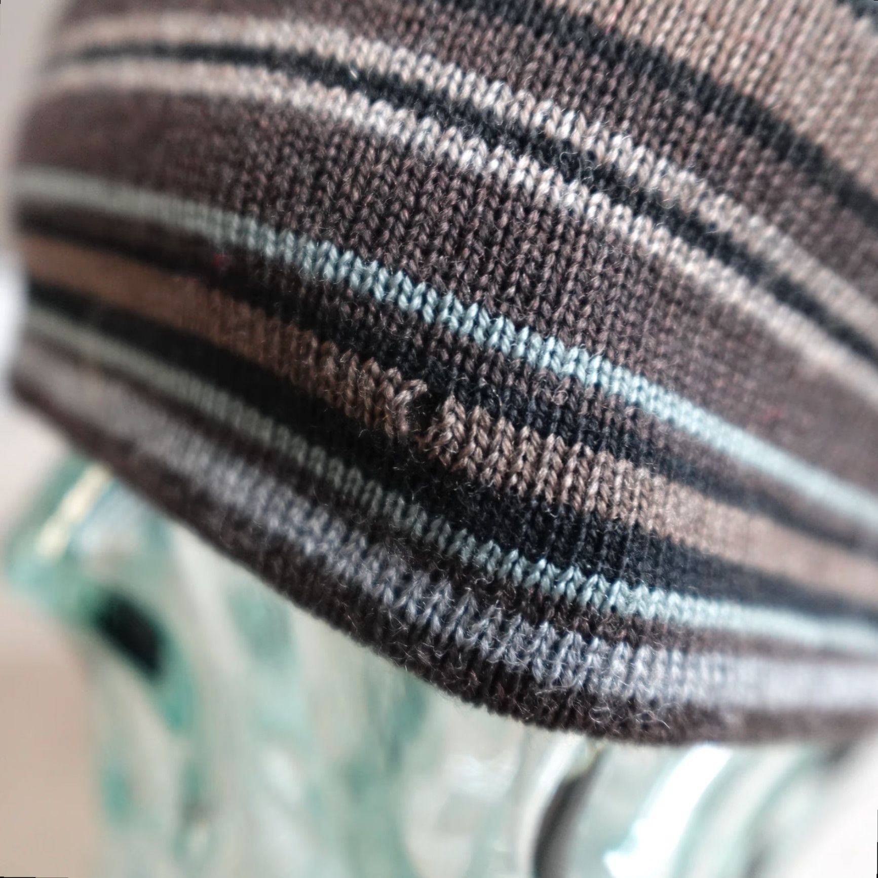 Smartwool SmartWool Womens Beanie OS Brown Striped 100% Merino Wool Made in Canada Womens Winter Knit Logo Glove? Size ONE SIZE - 7 Thumbnail