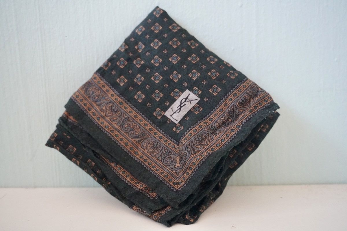 Yves Saint Laurent Vintage YSL handkerchief very good condition Size ONE SIZE - 4 Thumbnail