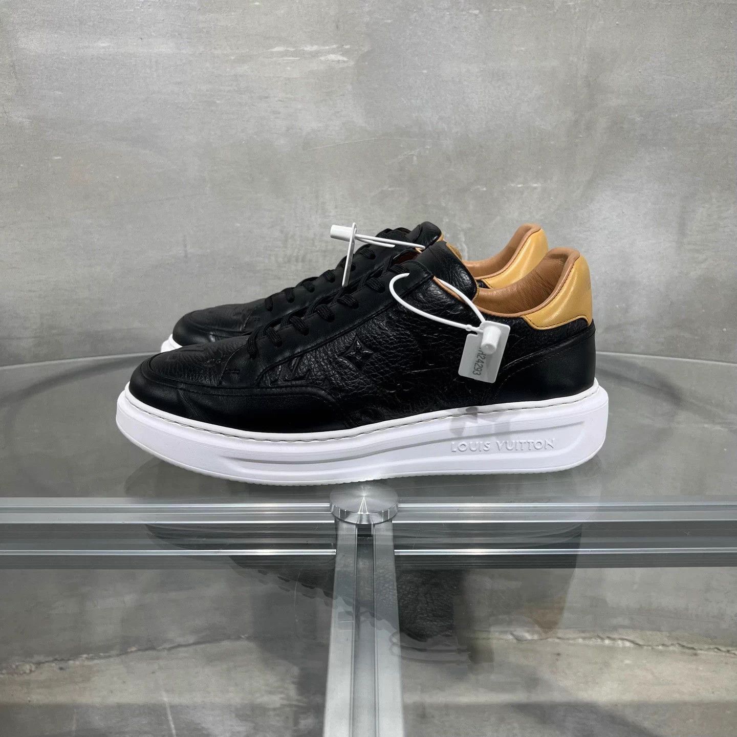 Louis Vuitton LV Beverly Hills embossed skate shoes Black UK7/41 Size US 7.5 / EU 40-41 - 3 Thumbnail