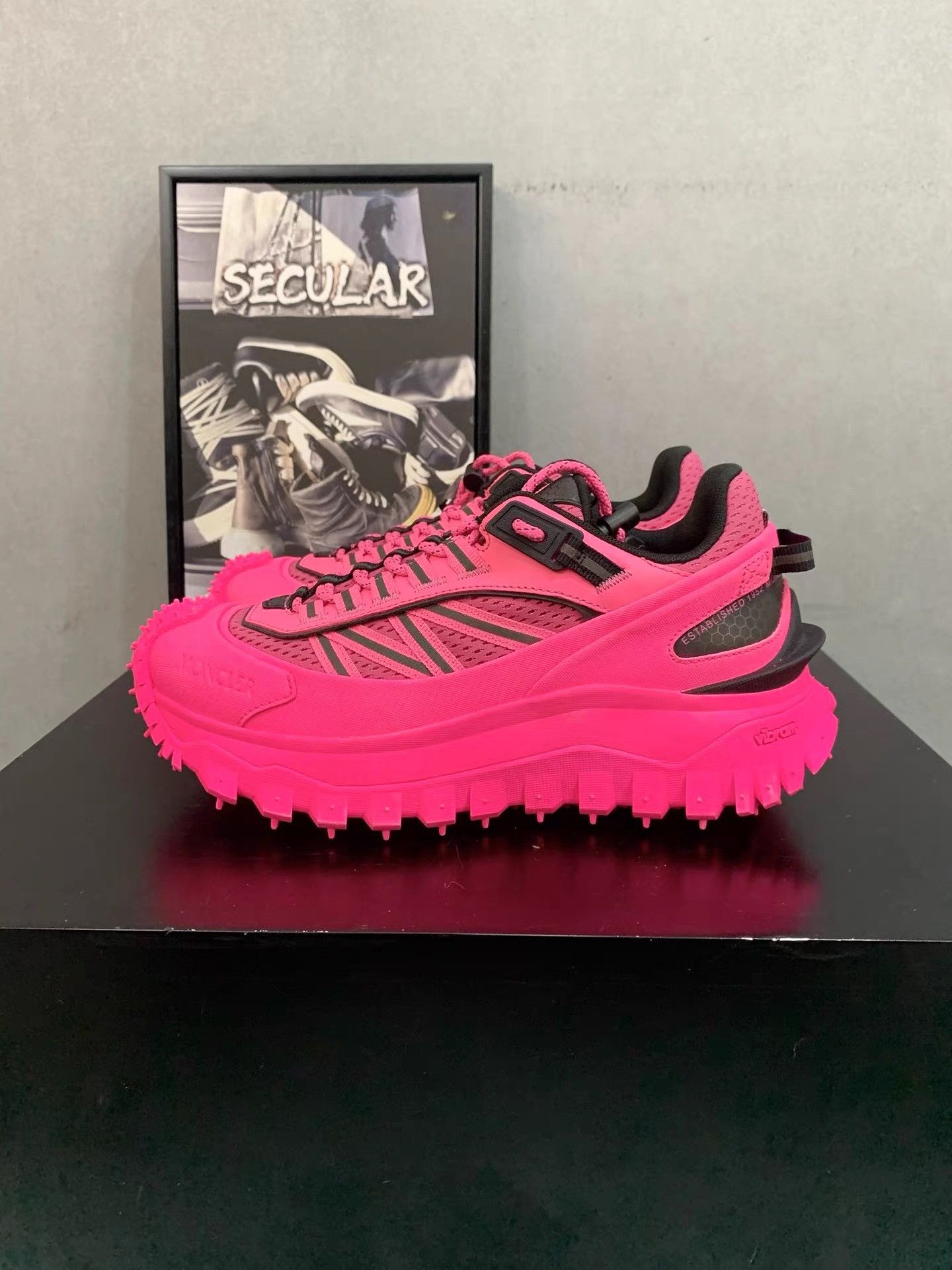 Moncler Moncler Low-top Casual Sneakers K34 Size US 7 / IT 37 - 3 Thumbnail