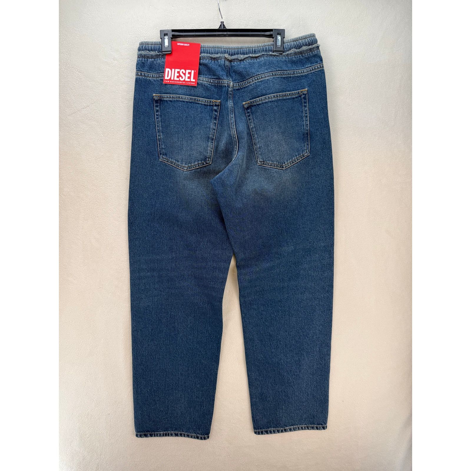 Diesel DIESEL MEN'S 33X32 D-SERT STRAIGHT LEG JEANS MADE IN TUNISIA Size US 33 - 9 Thumbnail