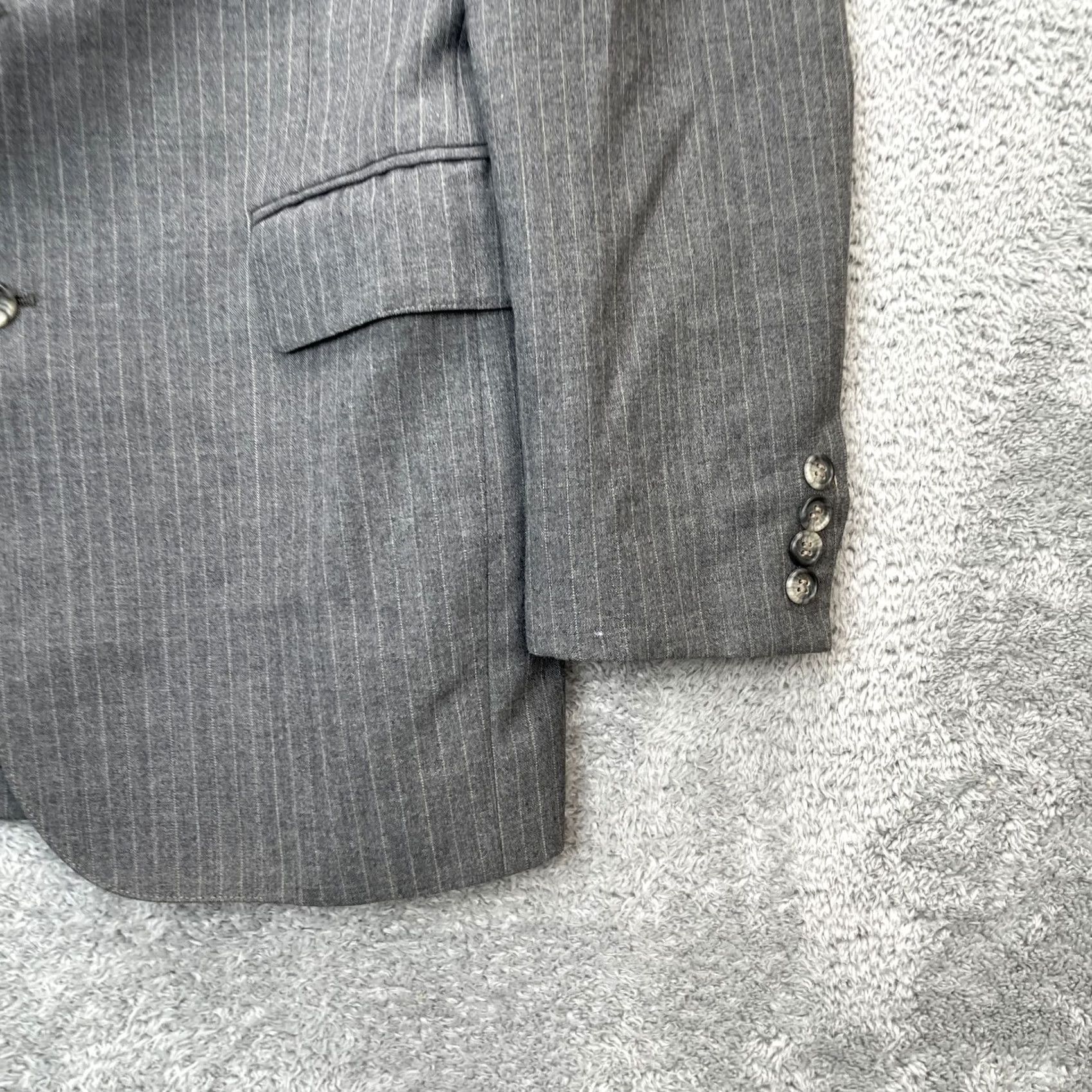 Vintage VINTAGE Cricketeer Blazer Mens M Gray Pinstripe Notch Lapel Two-Button Front Jacket Coat Single-Breasted Way: Classic, Retro, USA Mens Size 40R - 2 Thumbnail