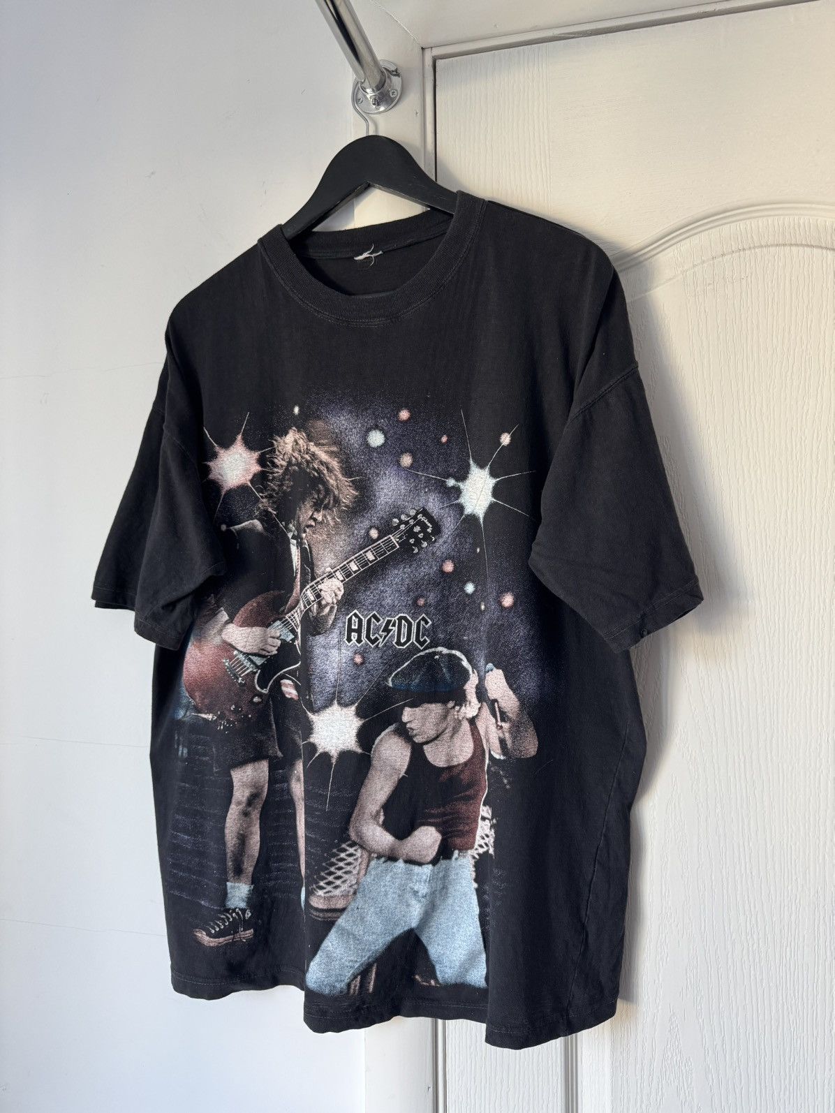 Band Tees Vintage 90s ACDC EMPIRE Allover Printed T Shirt Tee Size US XL / EU 56 / 4 - 3 Thumbnail