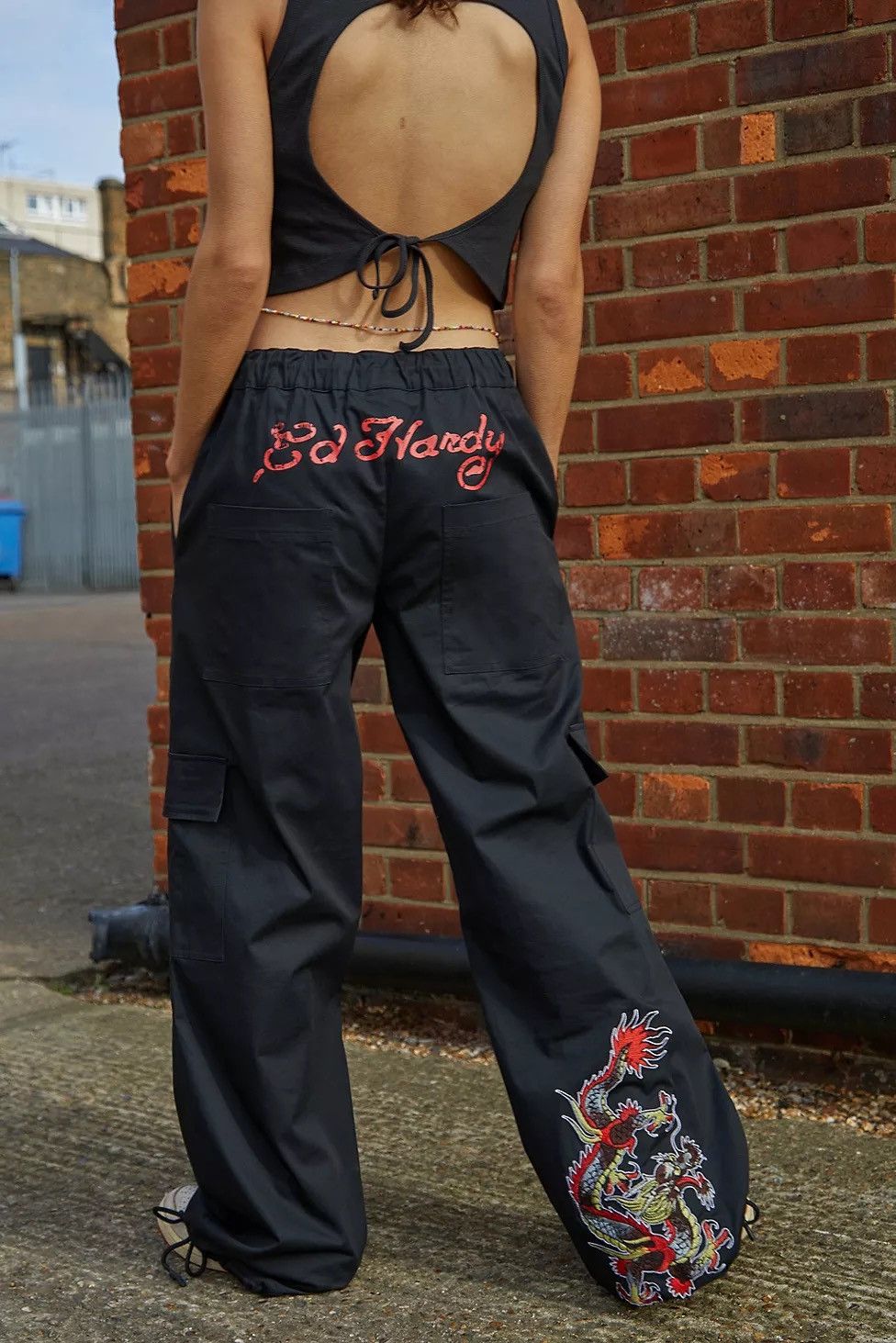 Ed Hardy Ed Hardy Urban Outfitters Cargo Pants Embroidered Cotton Size 28" / US 6 / IT 42 - 1 Thumbnail