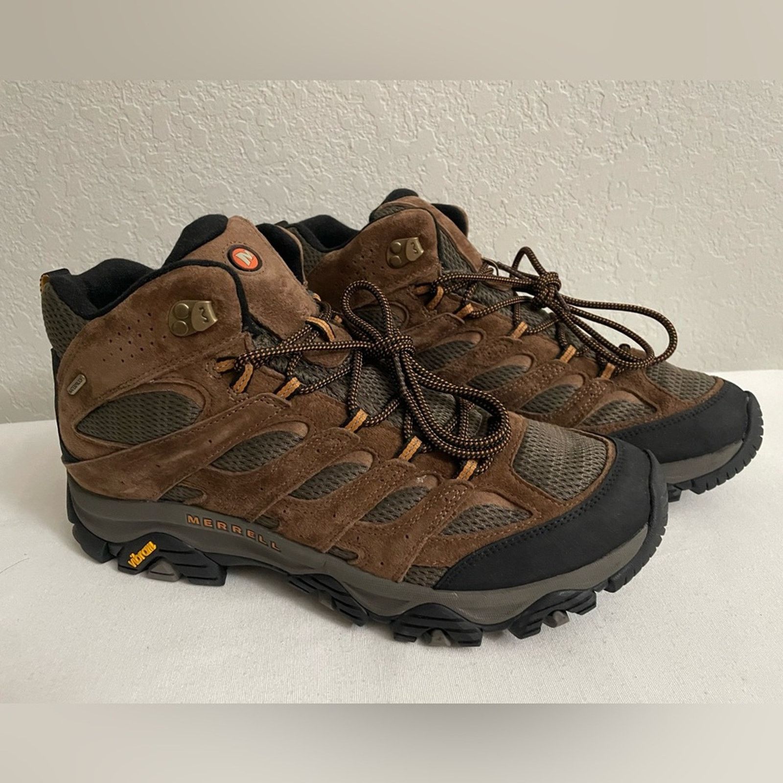 Merrell Moab 3 Mid Waterproof Hiking Boots in Earth Men 14
