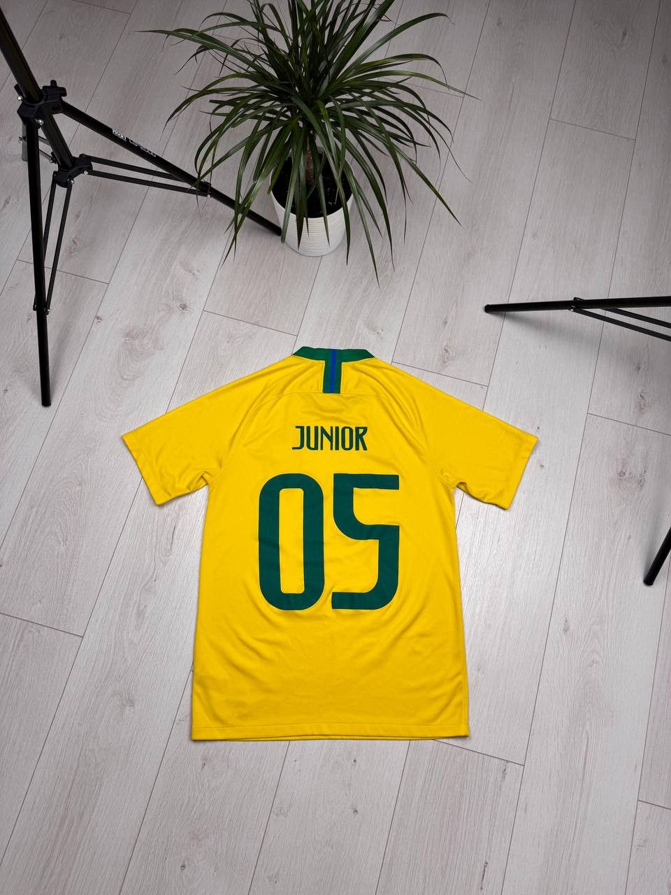 Nike Nike Brazil National Team 2018 Home Soccer Jersey T-shirt Size US S / EU 44-46 / 1 - 11 Thumbnail