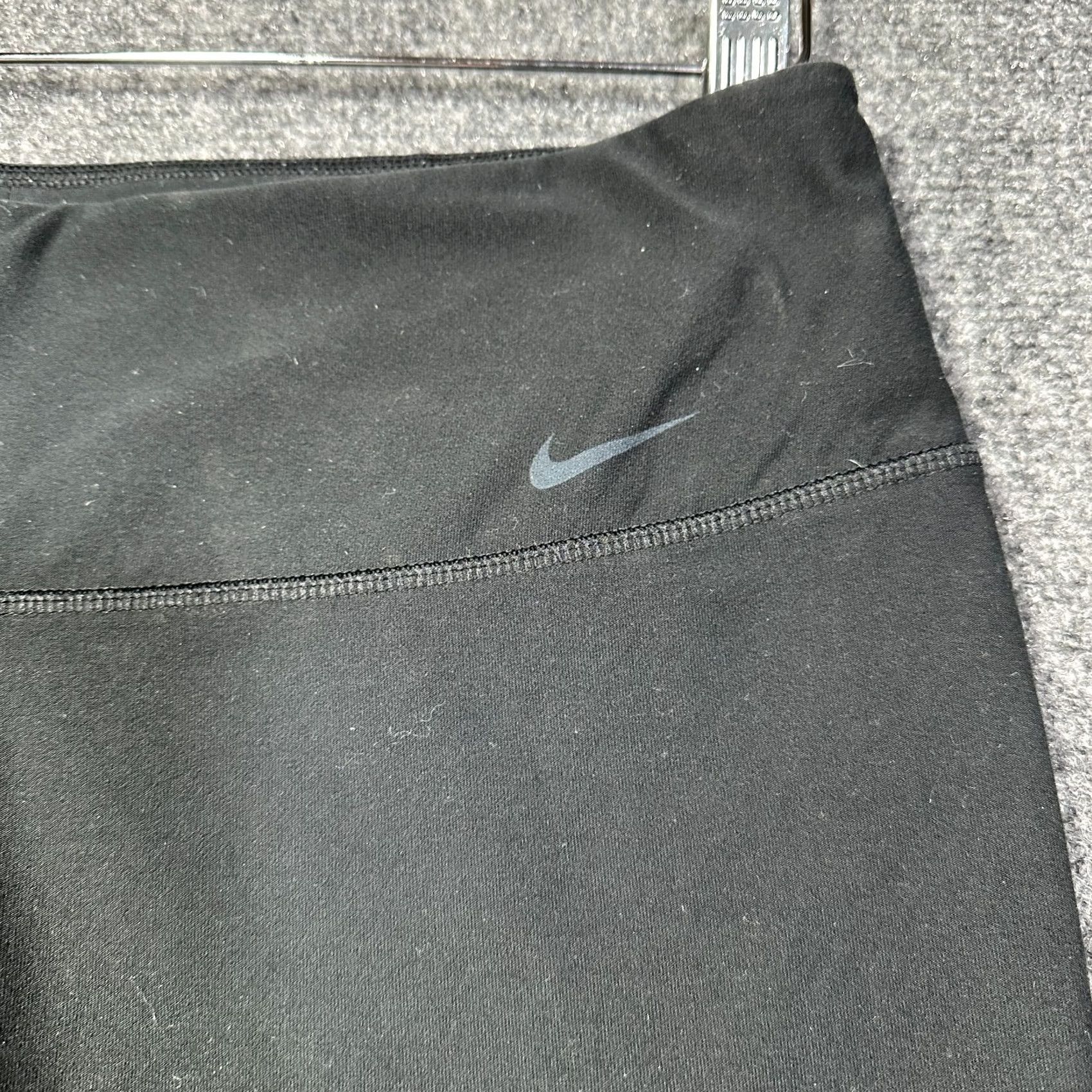 Nike Nike Dri-Fit Pants Womens M Black Stretch Compression Ankle Pants Size 32" / US 10 / IT 46 - 4 Thumbnail