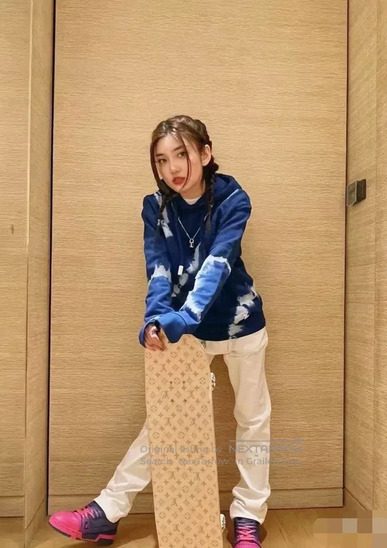 Louis Vuitton Louis Vuitton Blue tie-dye hoodie sweatshirt Size US XL / EU 56 / 4 - 2 Thumbnail