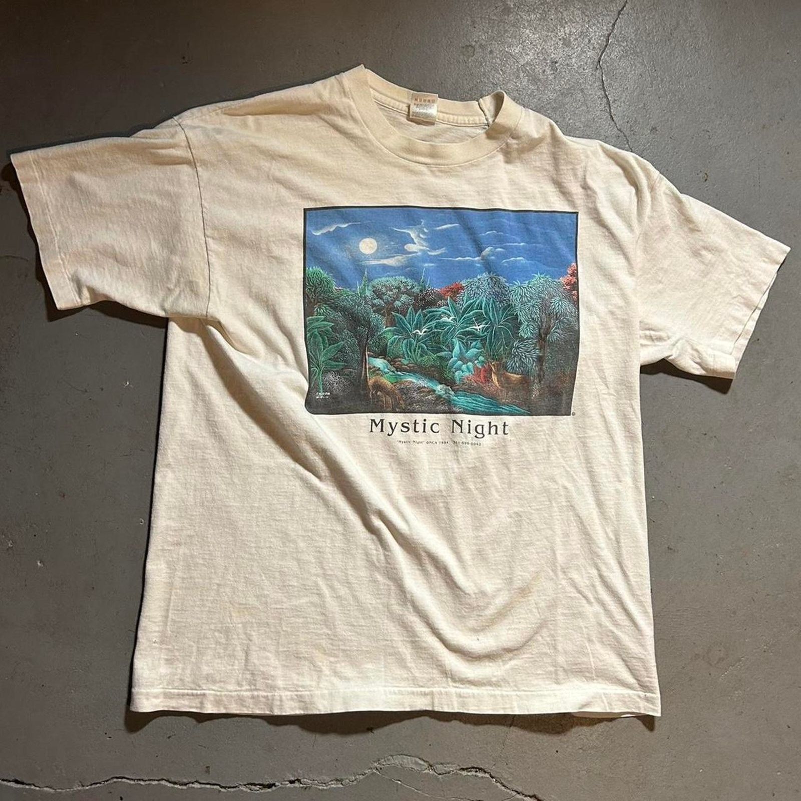 Hanes 90s fruit of the loom mystic night art tee shirt Size US XL / EU 56 / 4 - 1 Thumbnail