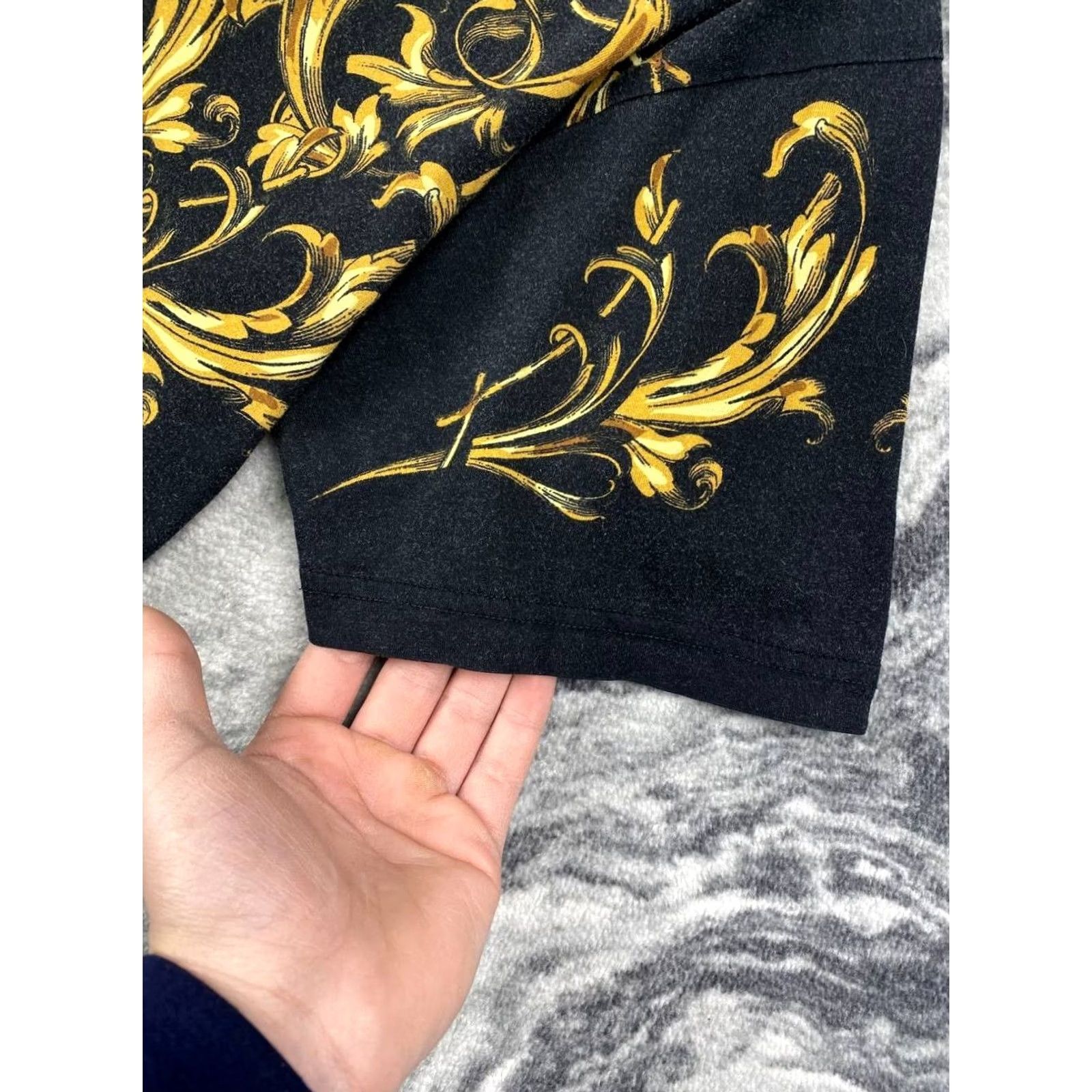 Versace Jeans Couture Versace Jeans Couture Baroque Logo T Shirt Men Size M Black Size US M / EU 48-50 / 2 - 3 Thumbnail